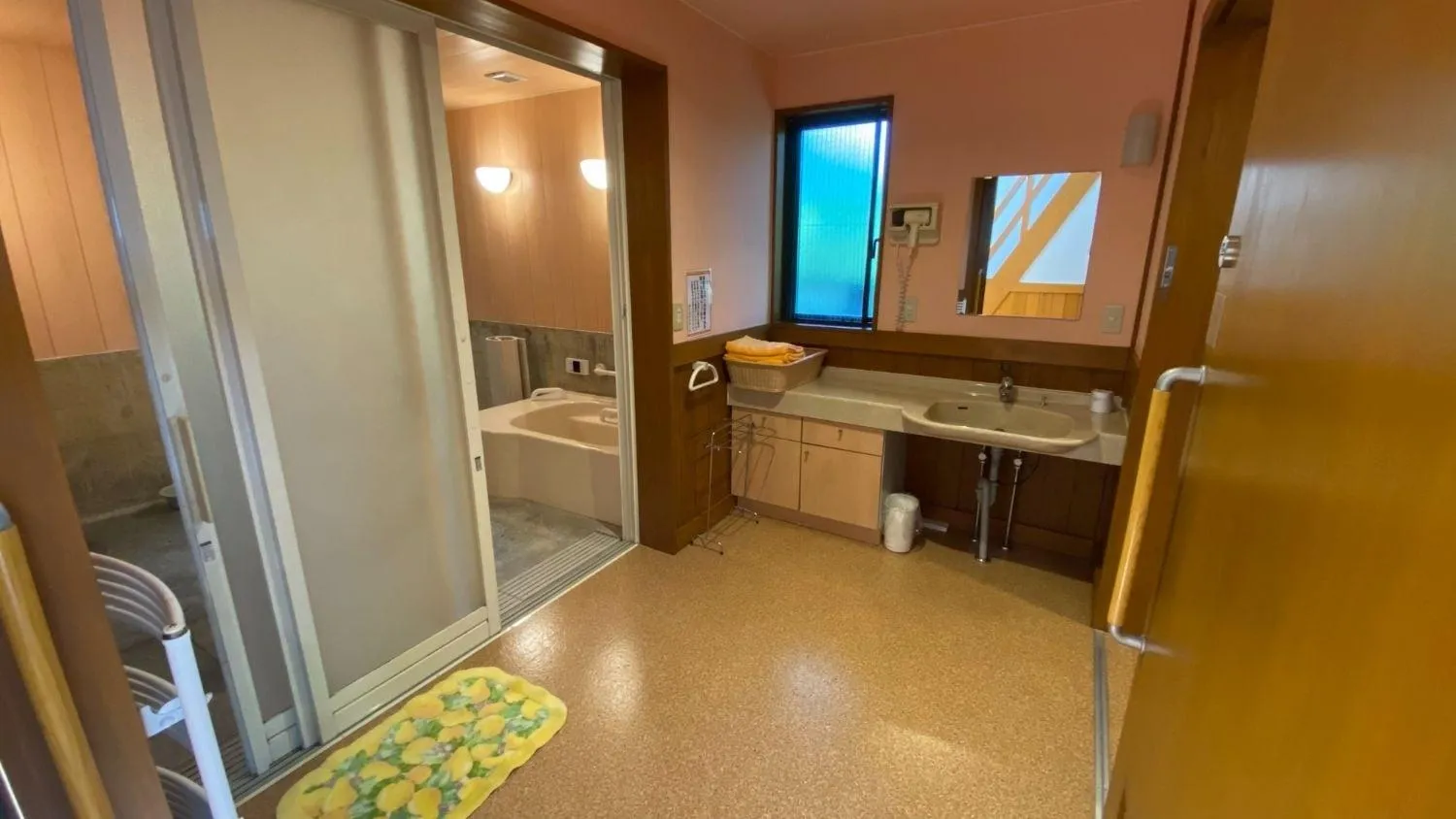 Bathroom in Tabinoteitaku Yakurai Cottage