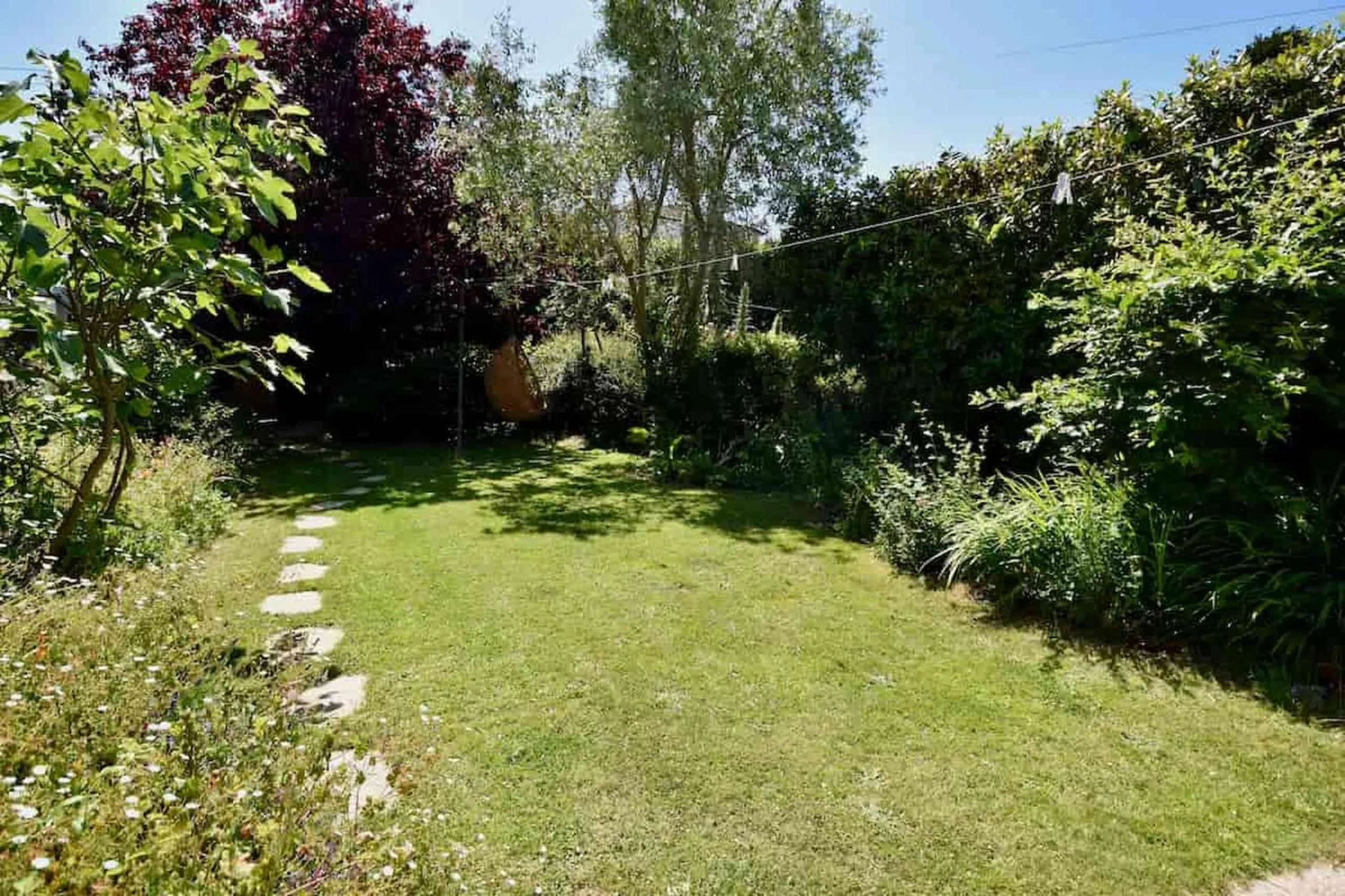 Patio in Arden Villa, sleeps 8, moments from the golden sandy beach of Ryde