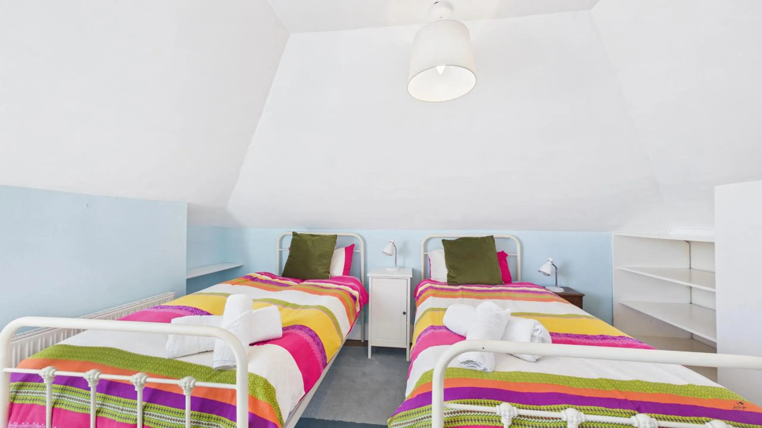 Bed in Arden Villa, sleeps 8, moments from the golden sandy beach of Ryde