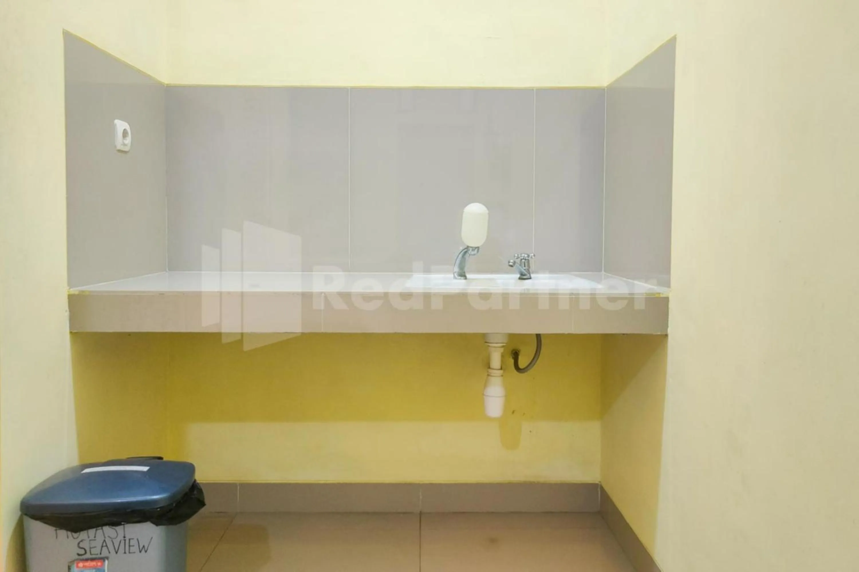 Ambarita Seaview RedPartner