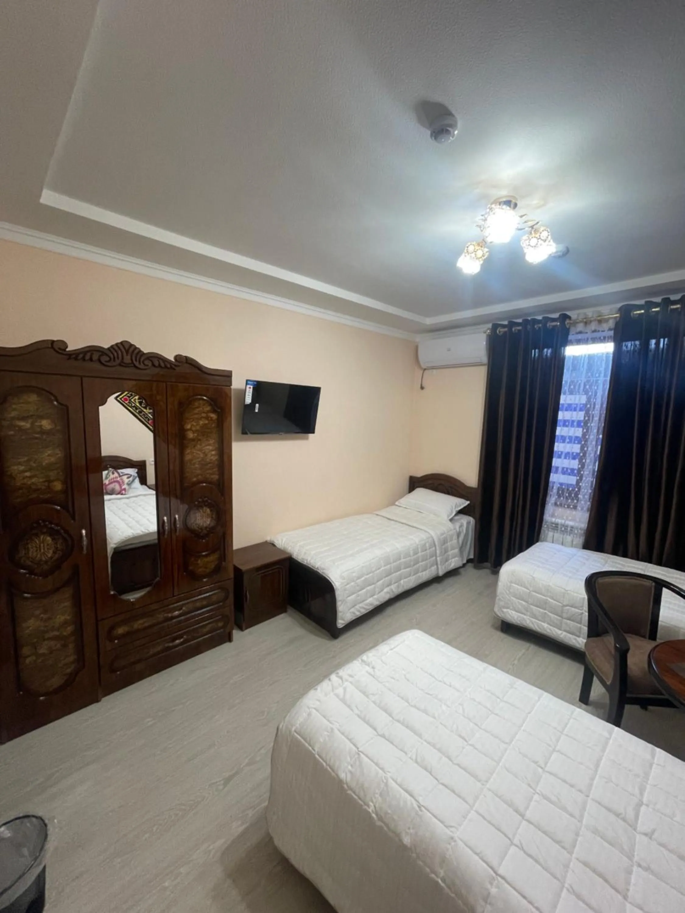 TV and multimedia, Bed in Hotel Samarkand Ali