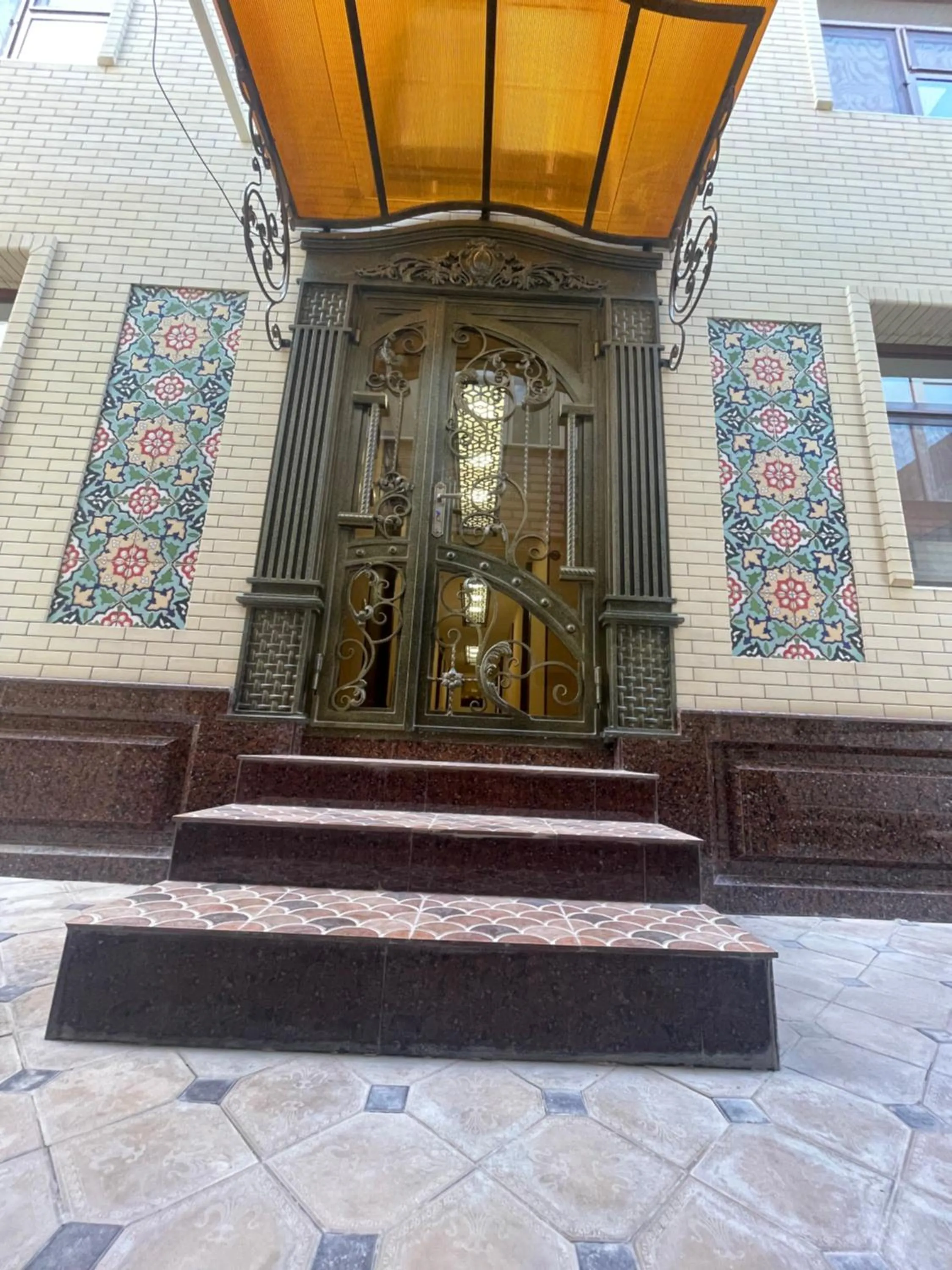 Facade/entrance in Hotel Samarkand Ali
