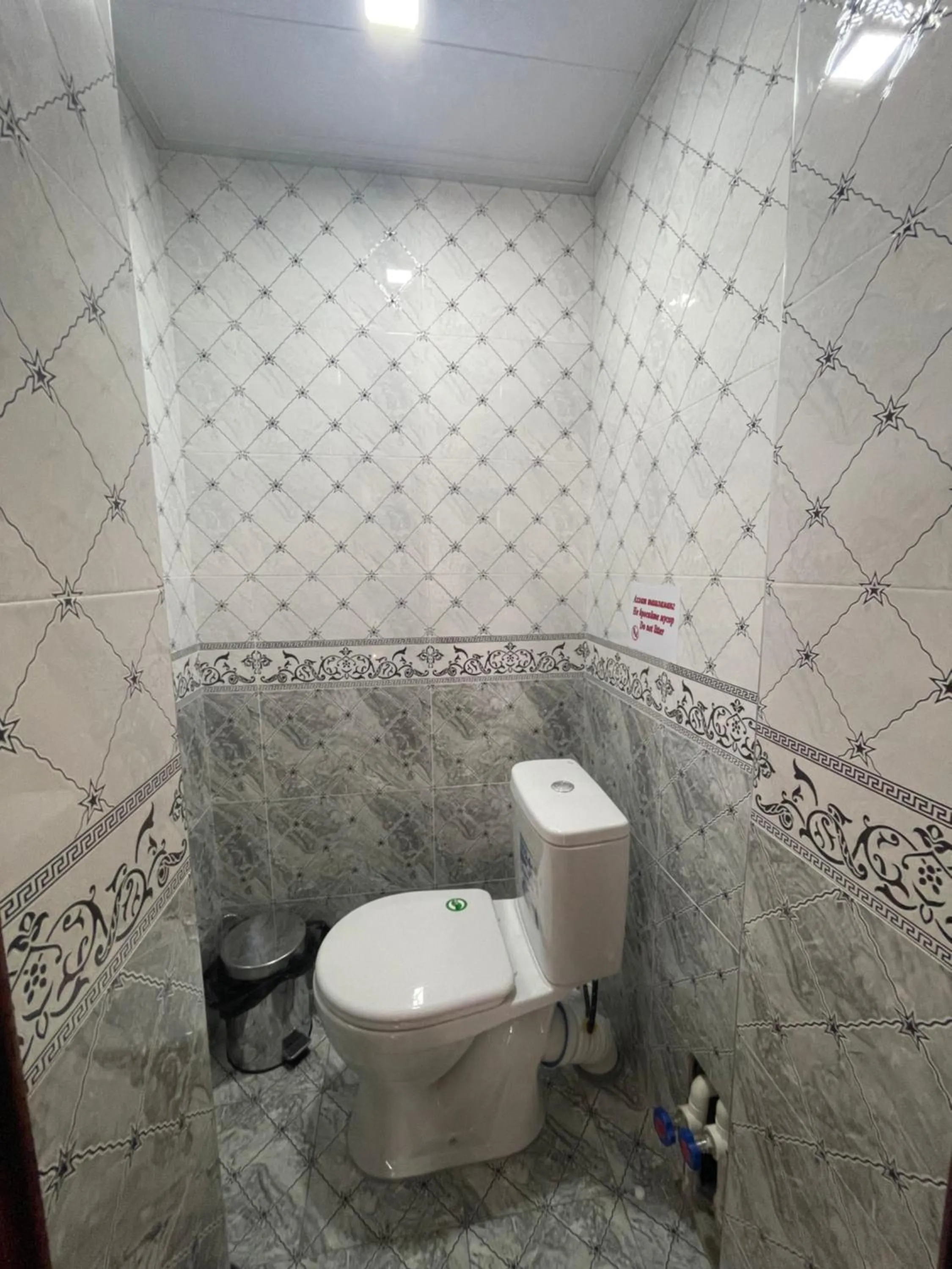 Toilet in Hotel Samarkand Ali