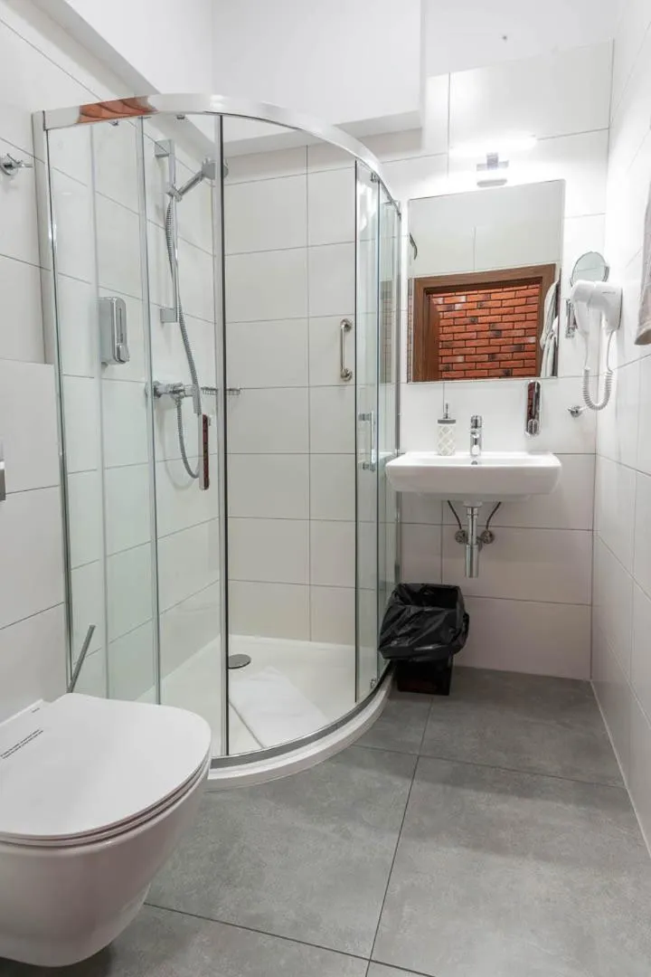 Bathroom in Hotel Topaz Poznań Centrum