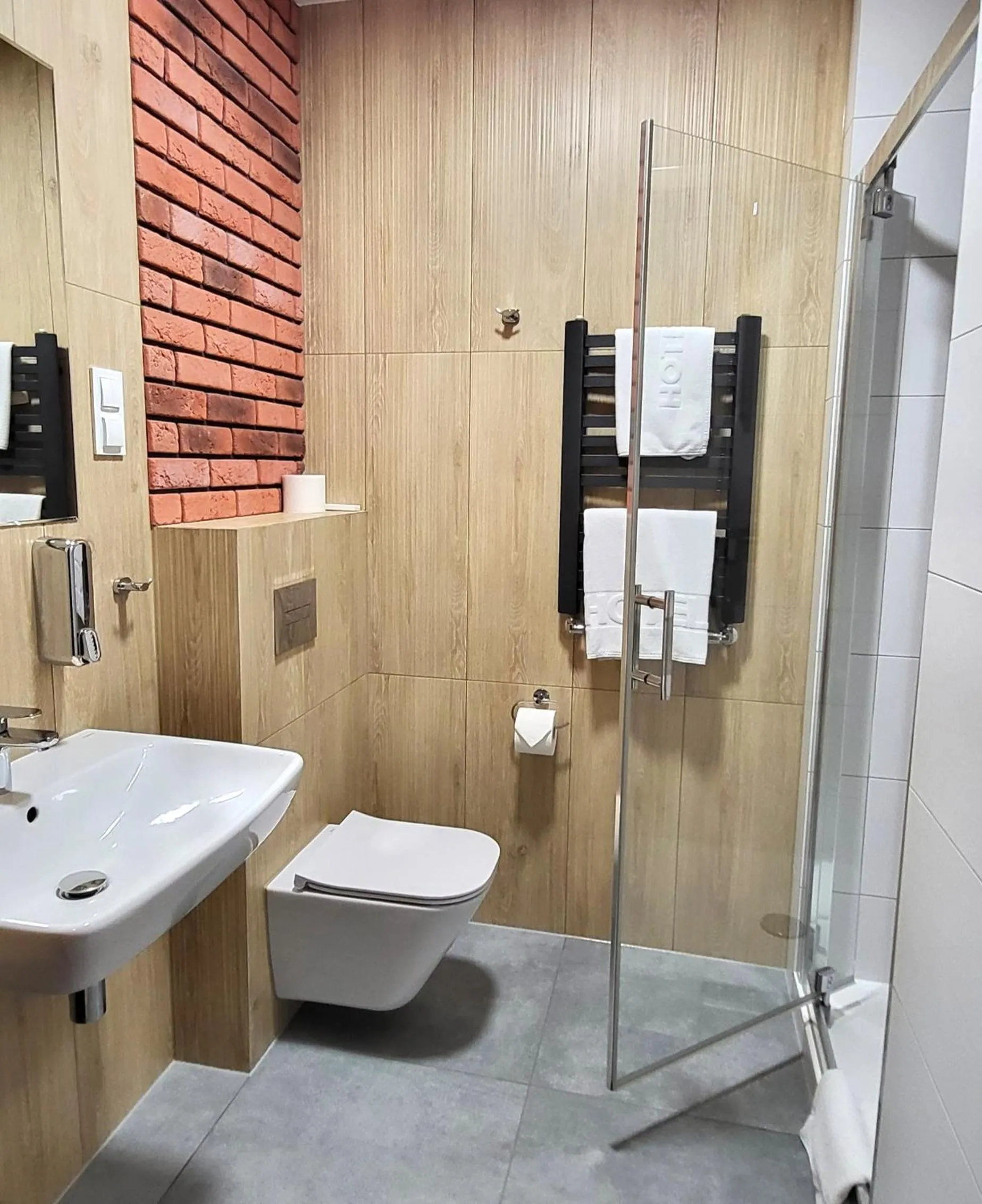 Bathroom in Hotel Topaz Poznań Centrum