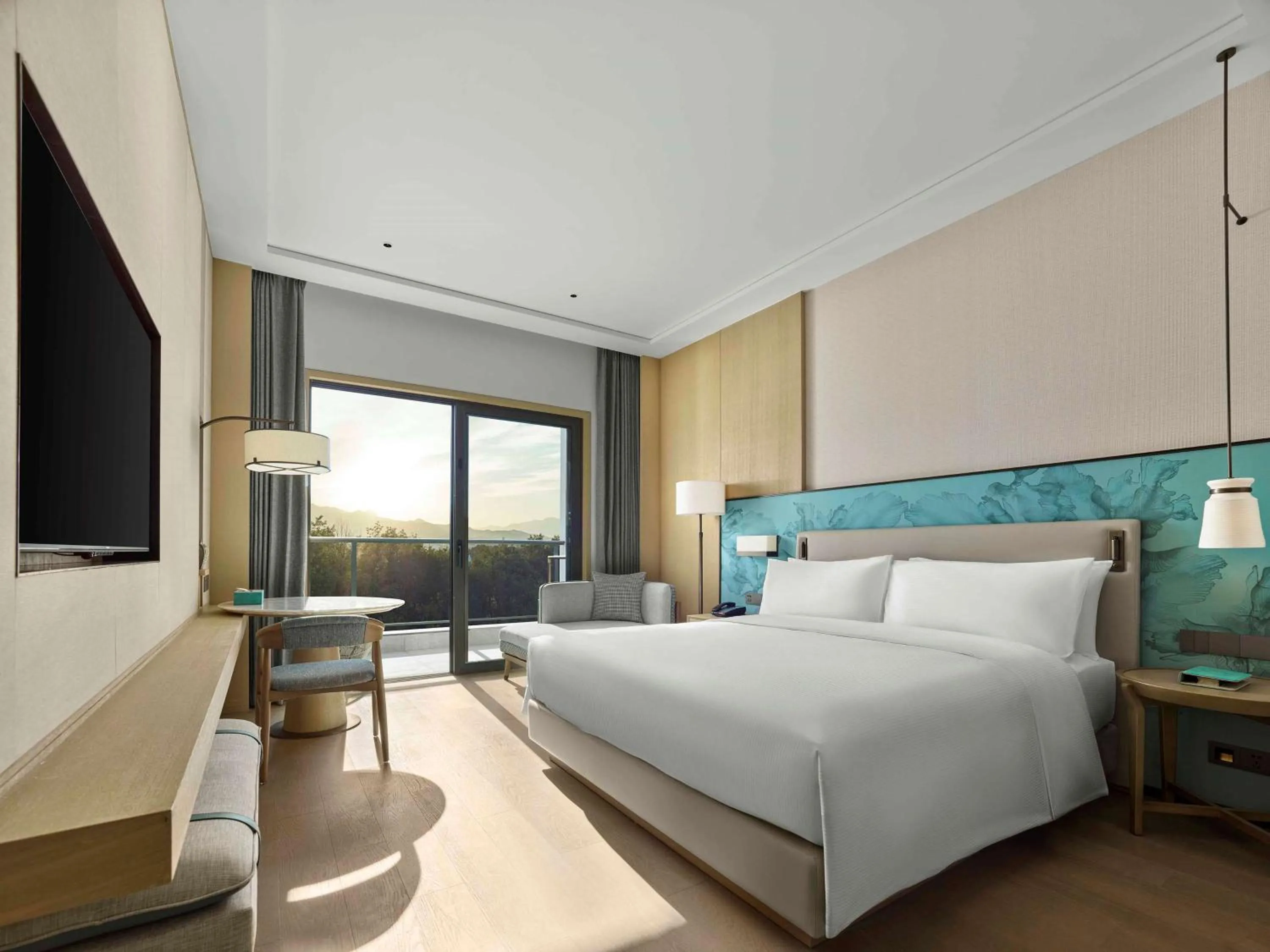 Bedroom, Bed in Doubletree By Hilton Taizhou Shenxianju