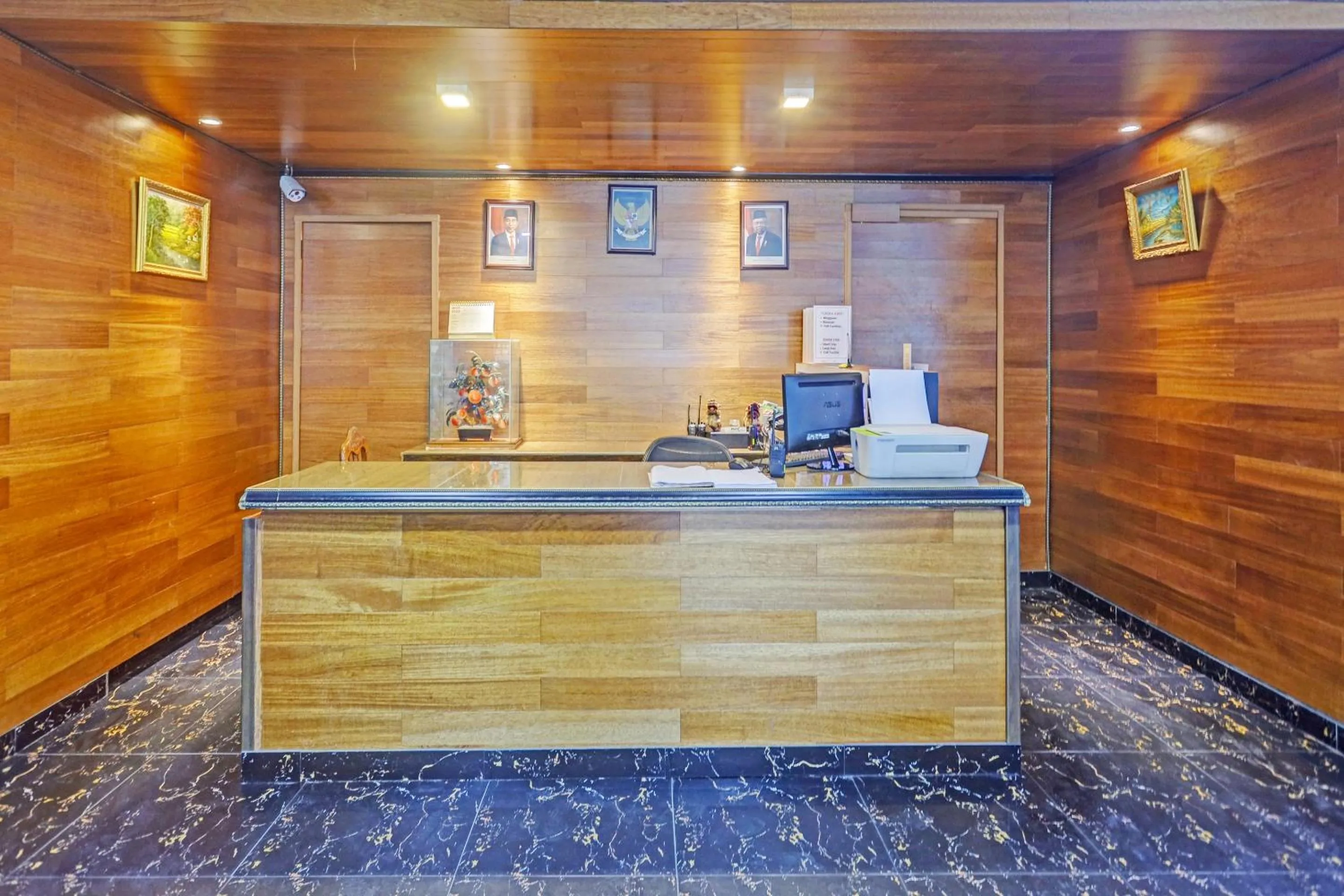 Lobby or reception in Hotel O Jasmine 999