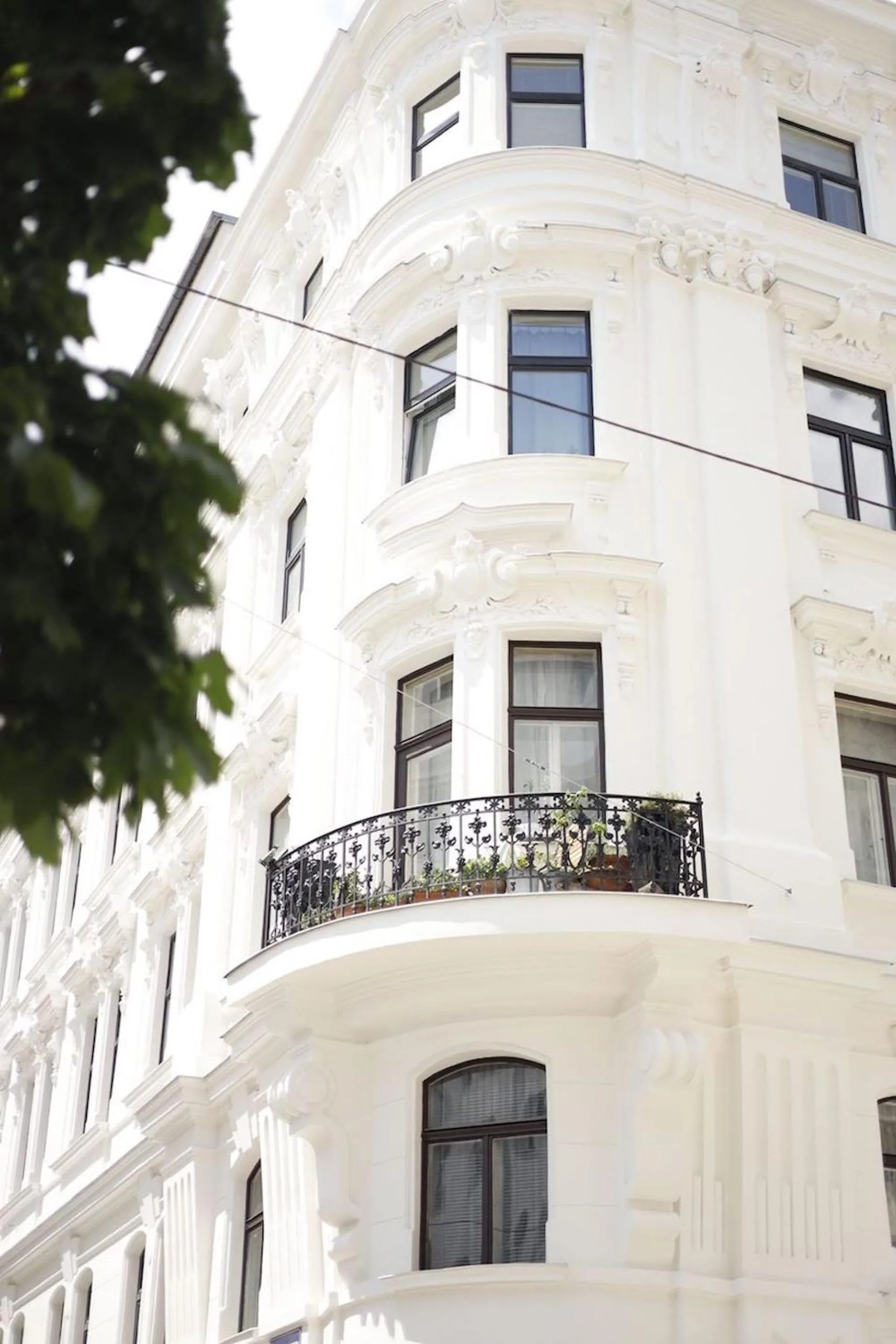 Property building in HeyMi Apartments Zentagasse