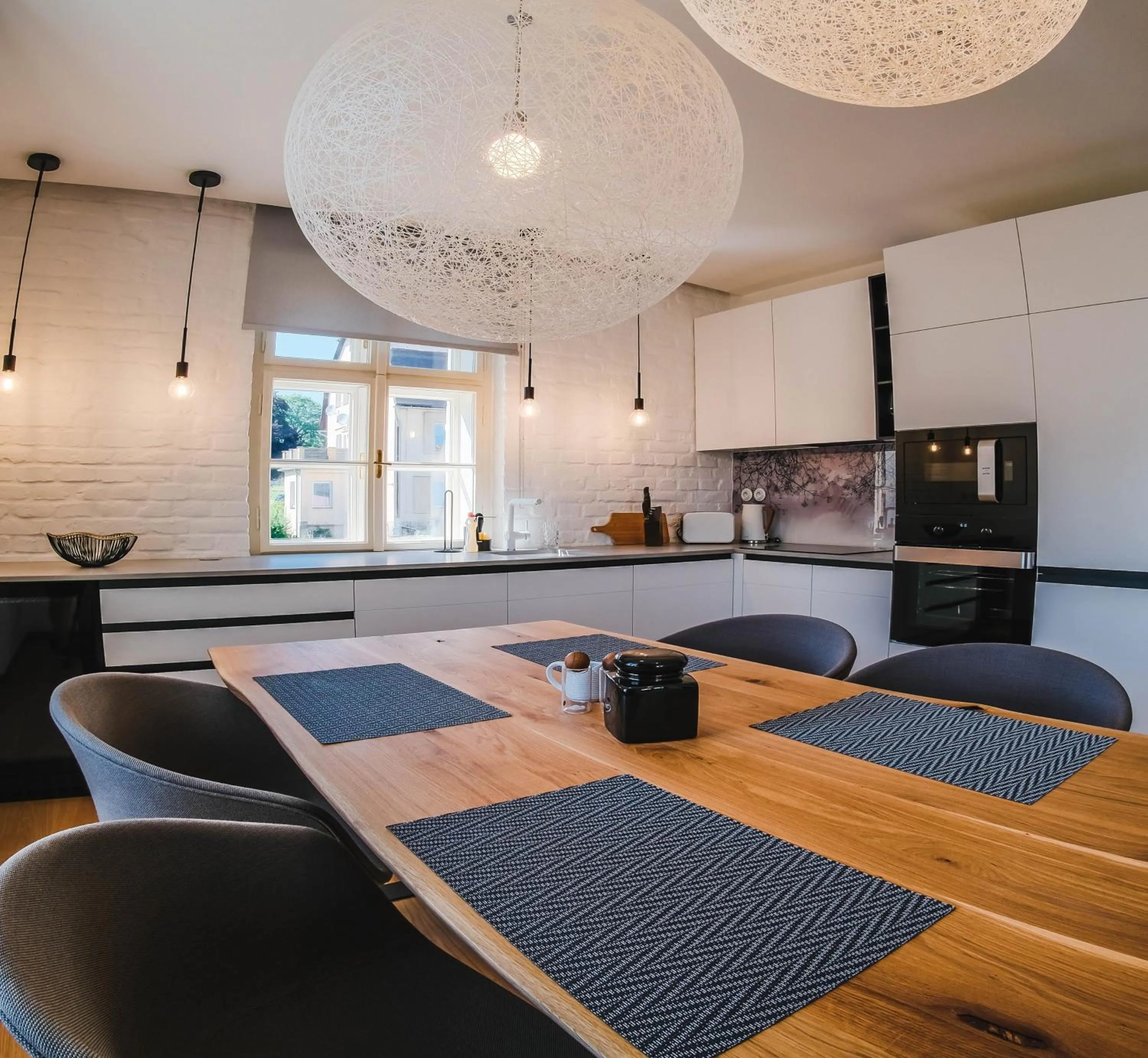 Dining area in Vila Pražská