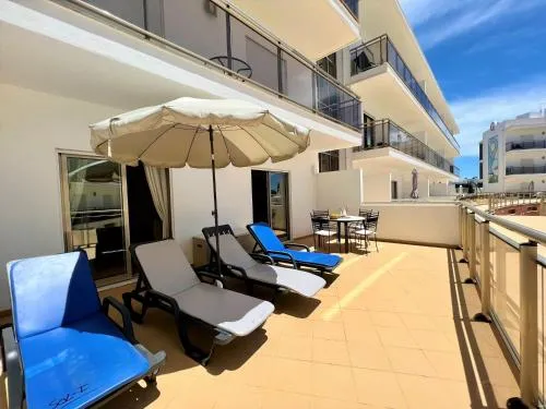 Albufeira Terrace With Pool by Homing