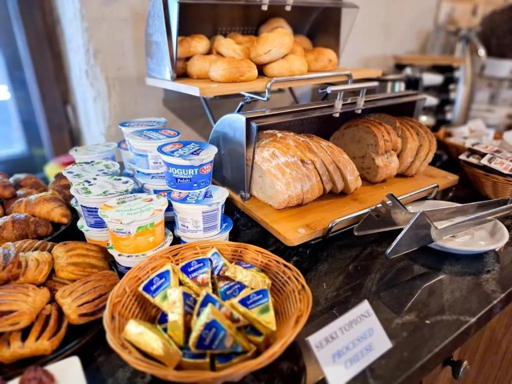 Restaurant/places to eat in Nobilton Hotel