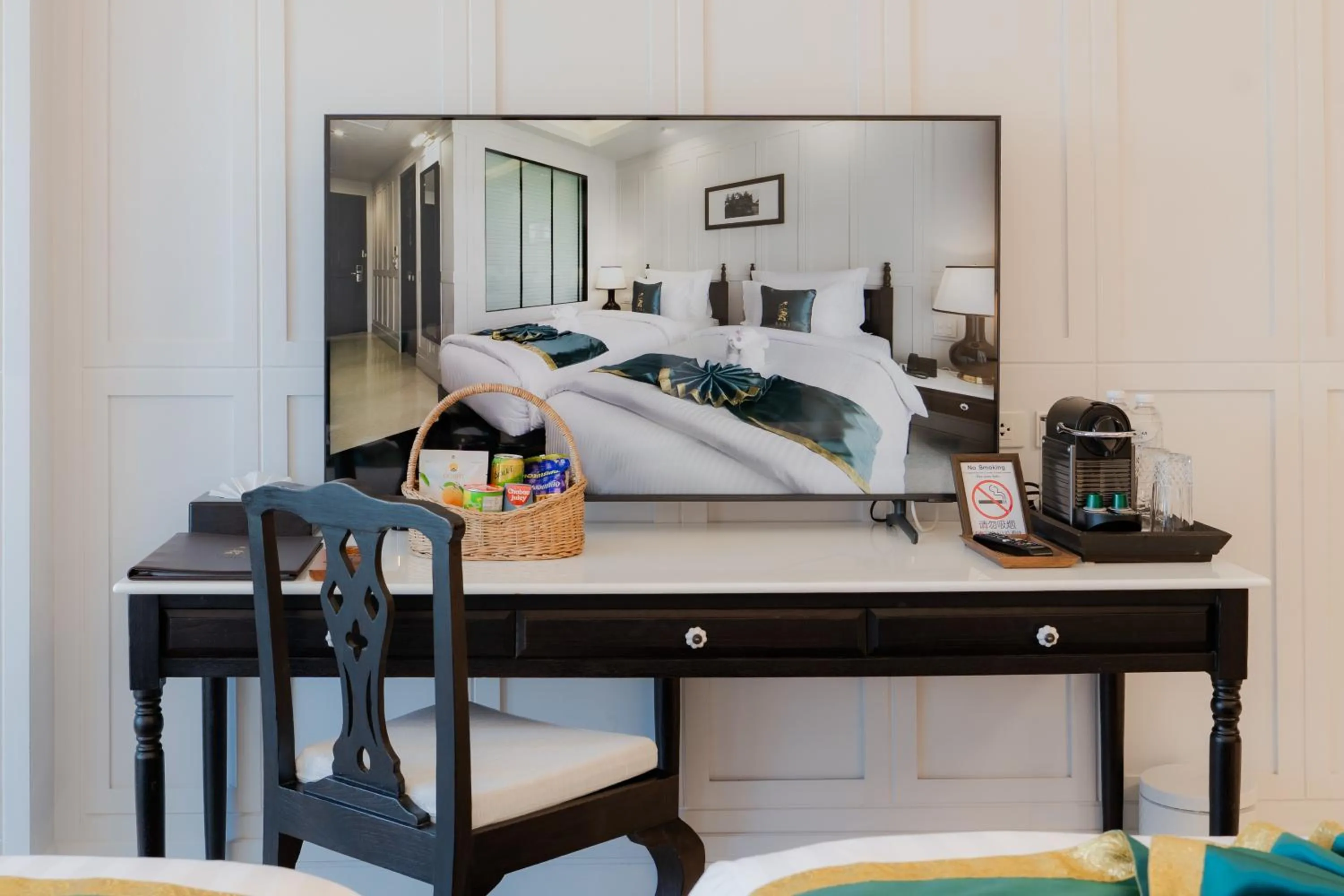 TV and multimedia, Bed in Siri Village Chiang Mai