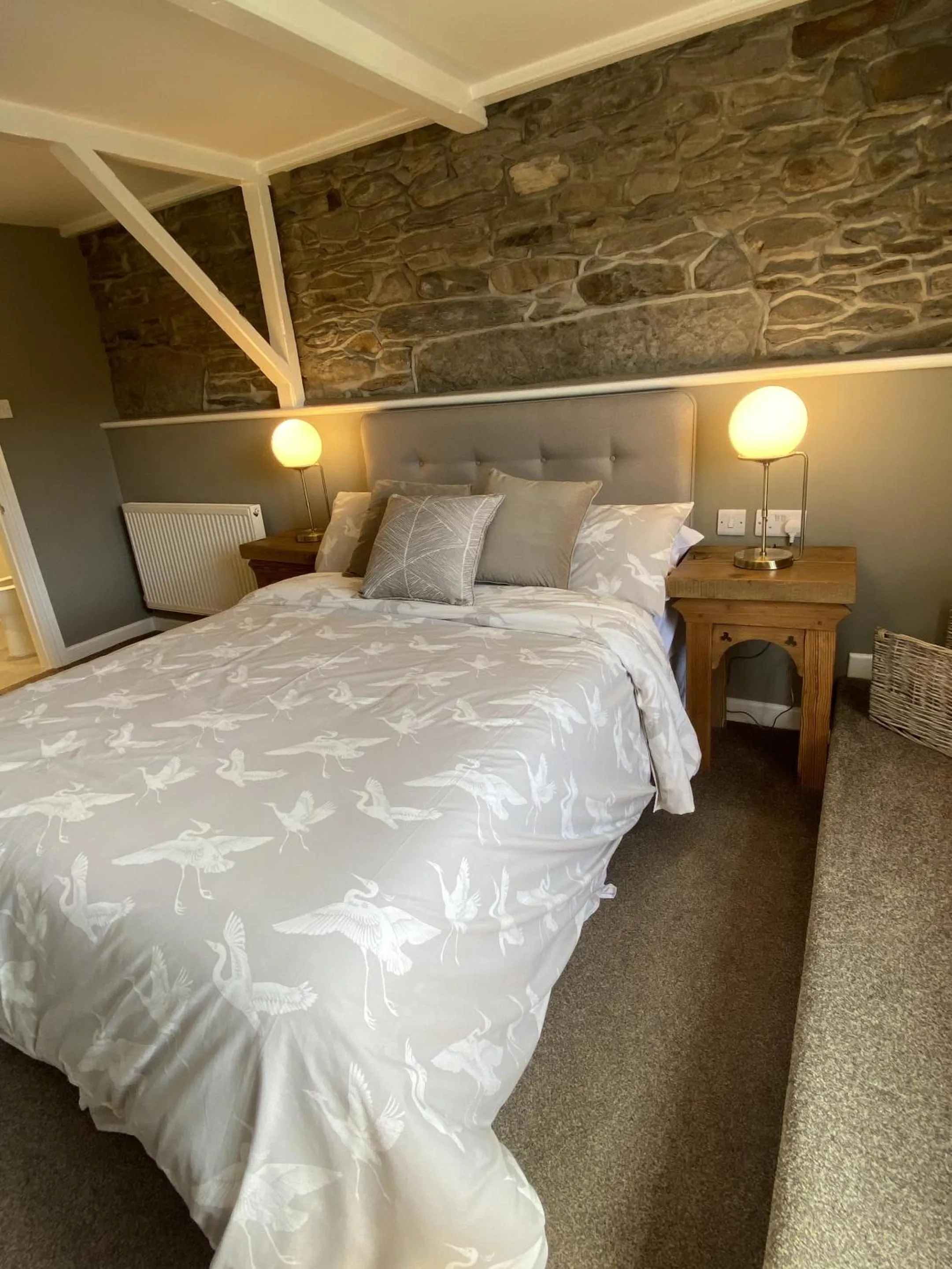 Bedroom, Bed in Tom's of Tregaron