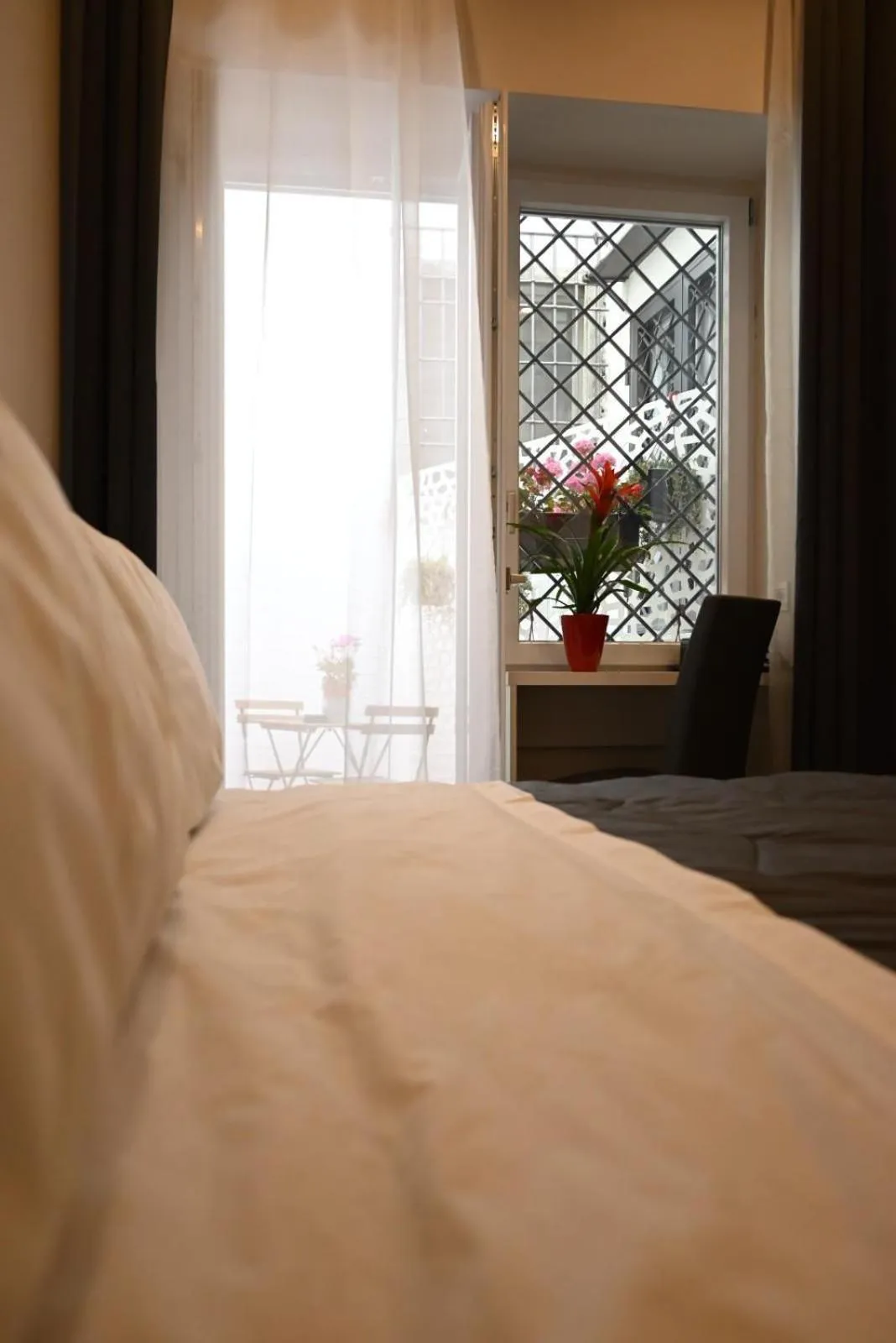 Photo of the whole room, Bed in B&B Palazzina Avallone