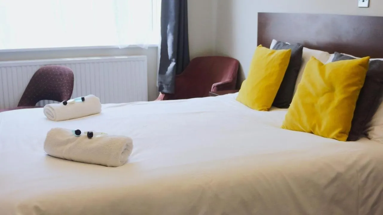 Photo of the whole room in Oban Hotel