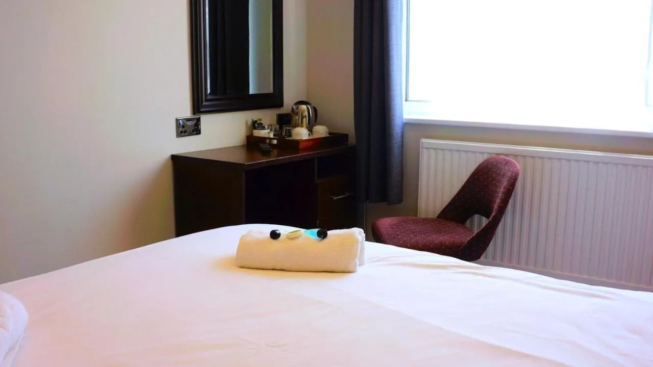 Photo of the whole room in Oban Hotel