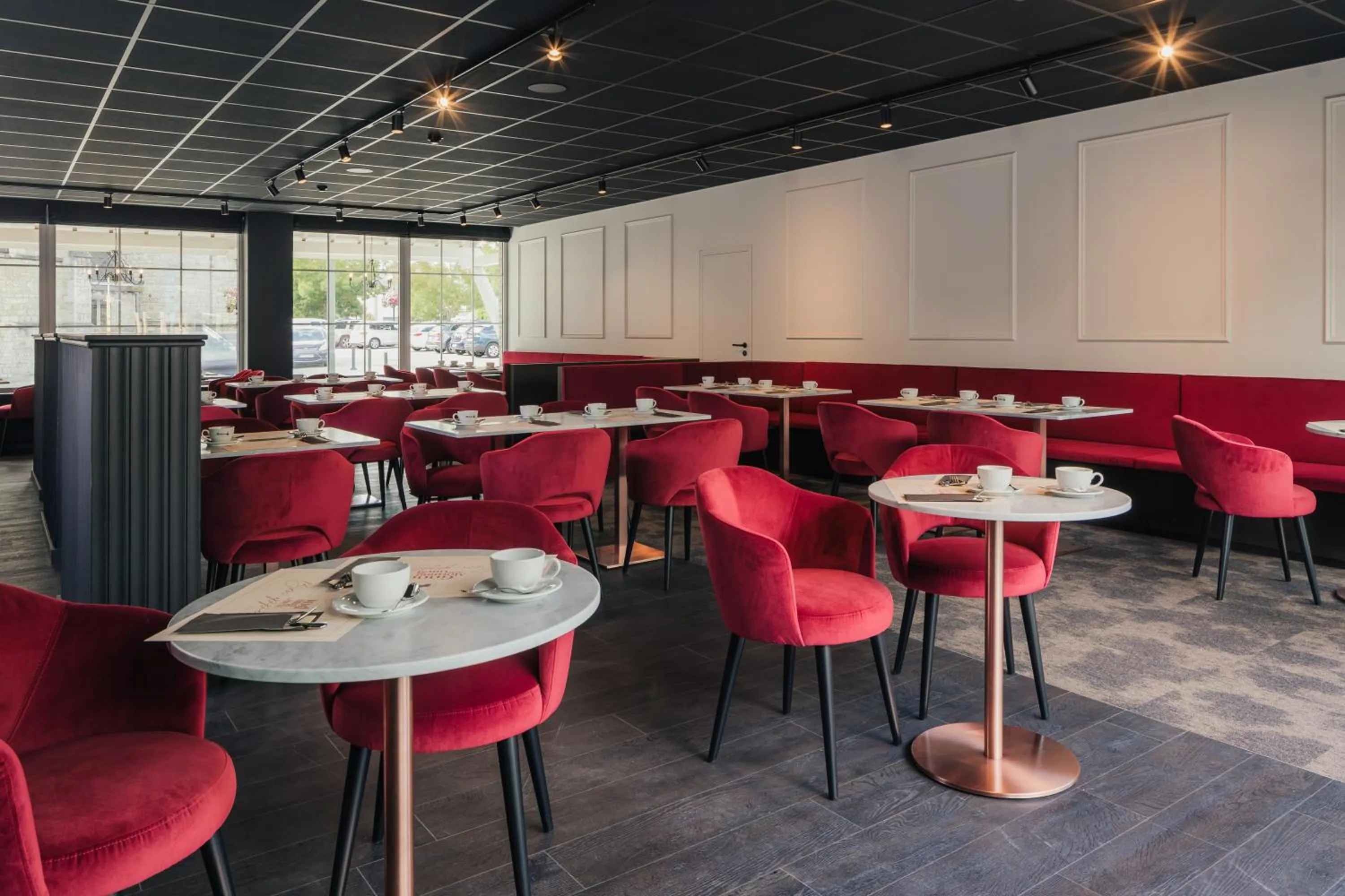 Restaurant/places to eat in Hotel Au lit des ours