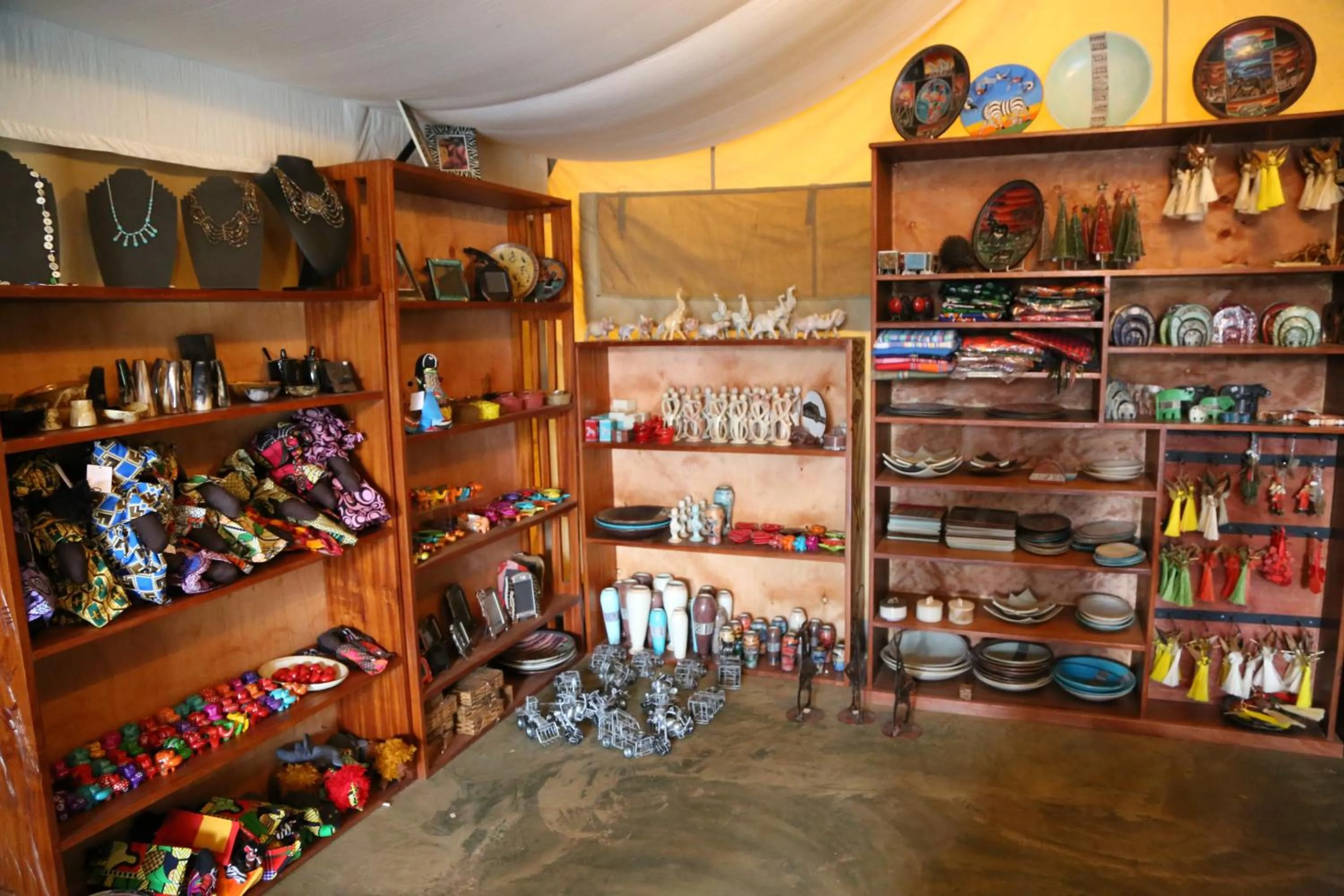 On-site shops in Wildebeest Eco Camp