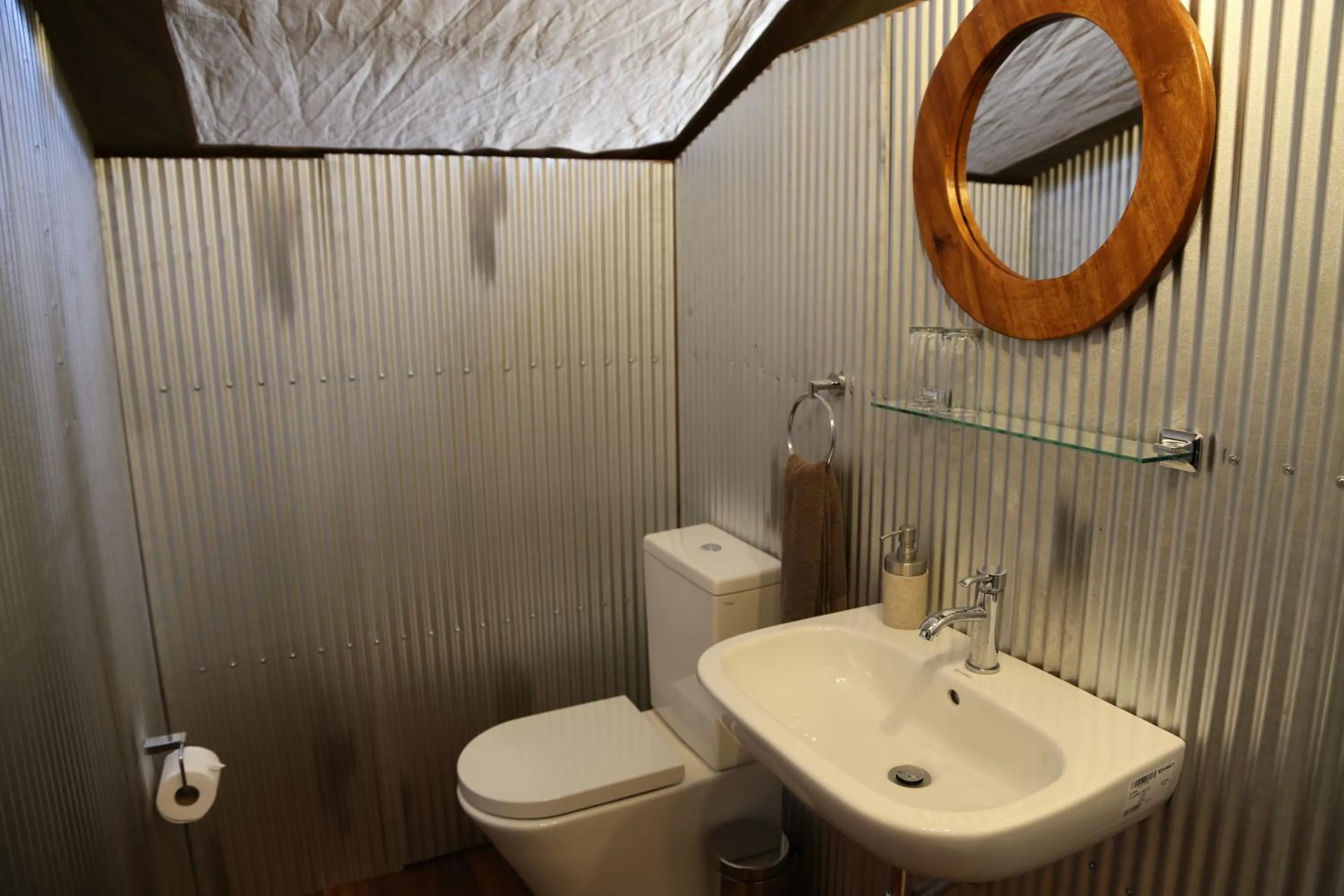 Bathroom in Wildebeest Eco Camp