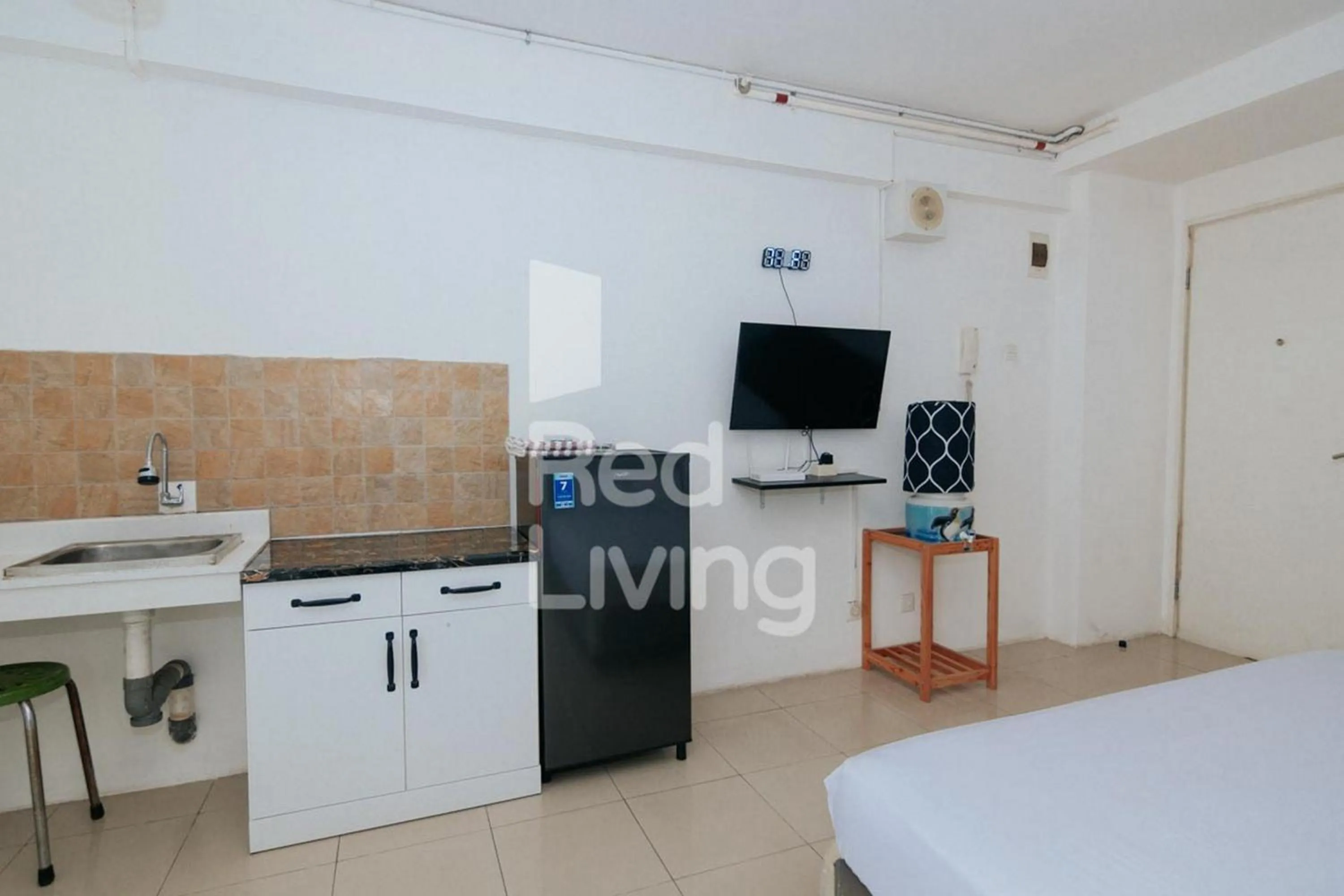 Property building in RedLiving Apartemen Bassura City - Aokla Property Tower Dahlia