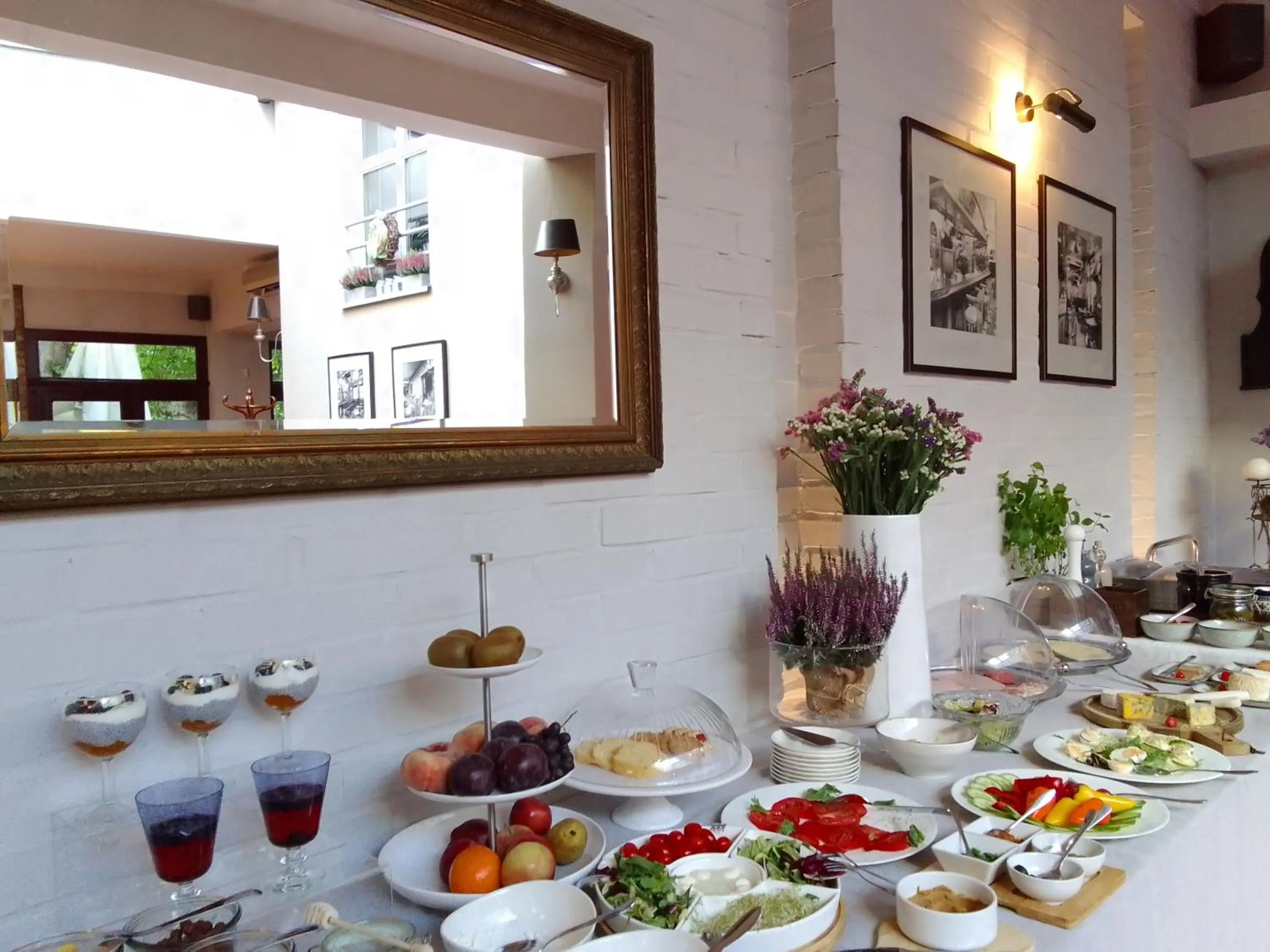 Food in Hotel Stare Miasto Old Town