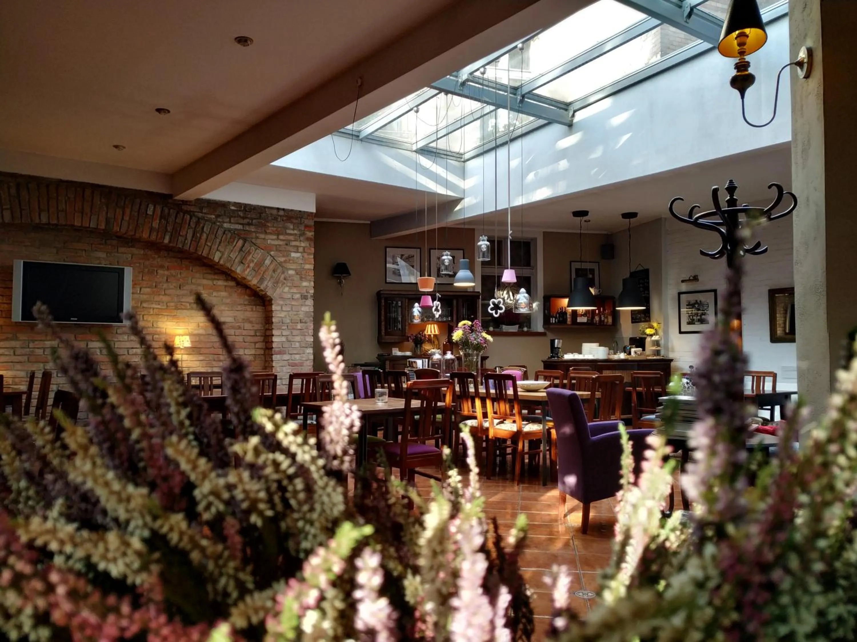 Communal lounge/ TV room in Hotel Stare Miasto Old Town