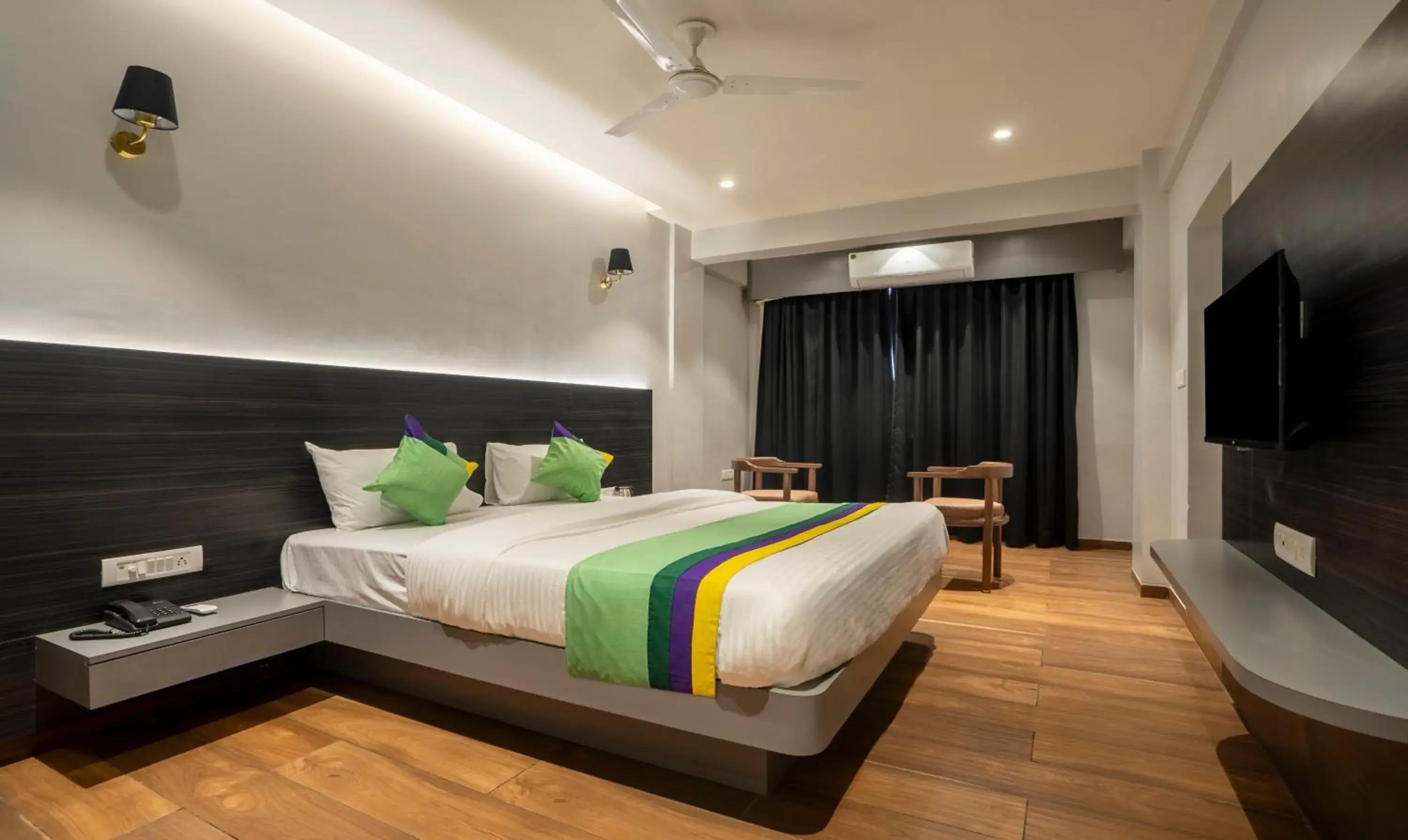 Bed in Treebo Prasha Bed in Treebo Prasha