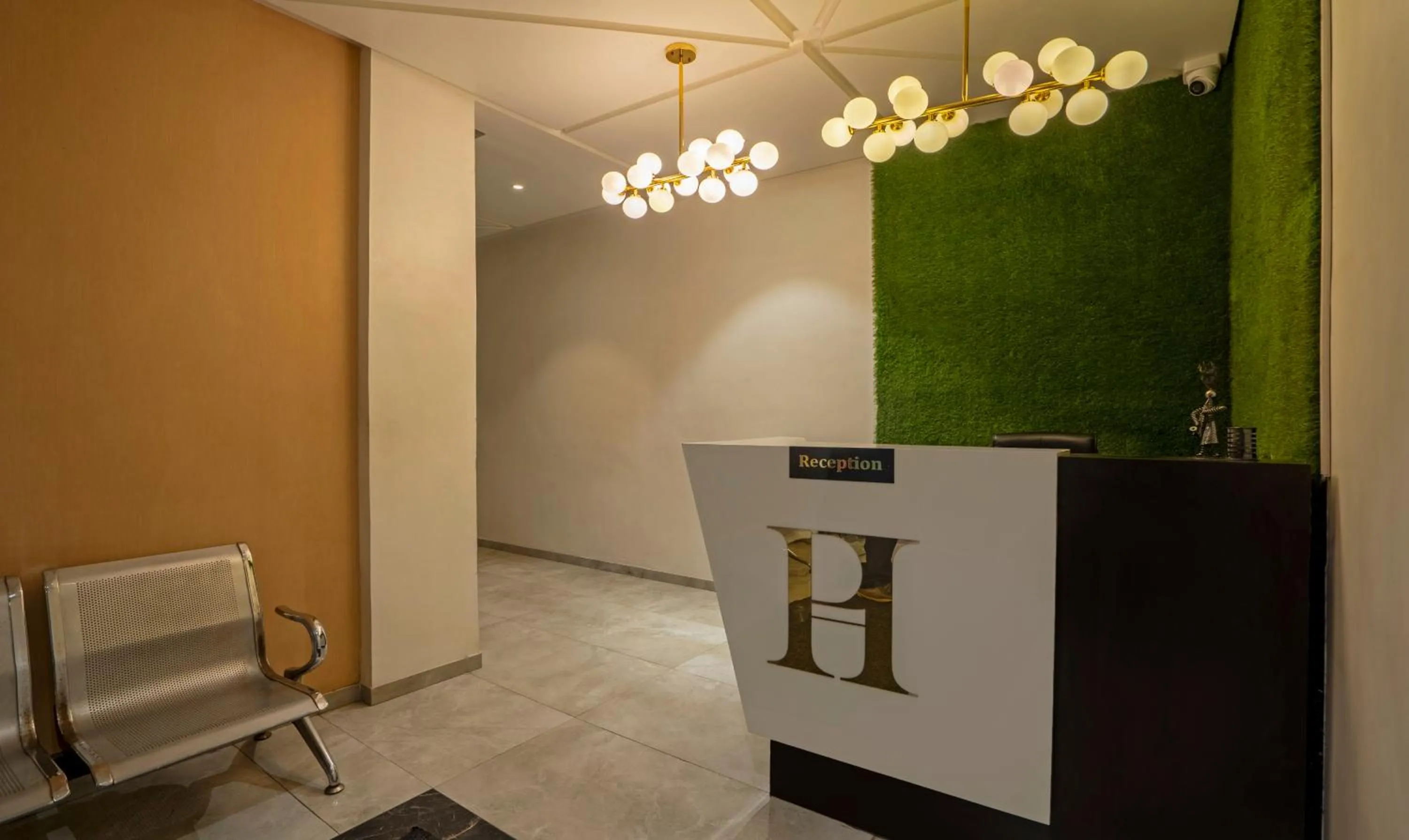 Lobby or reception in Treebo Prasha