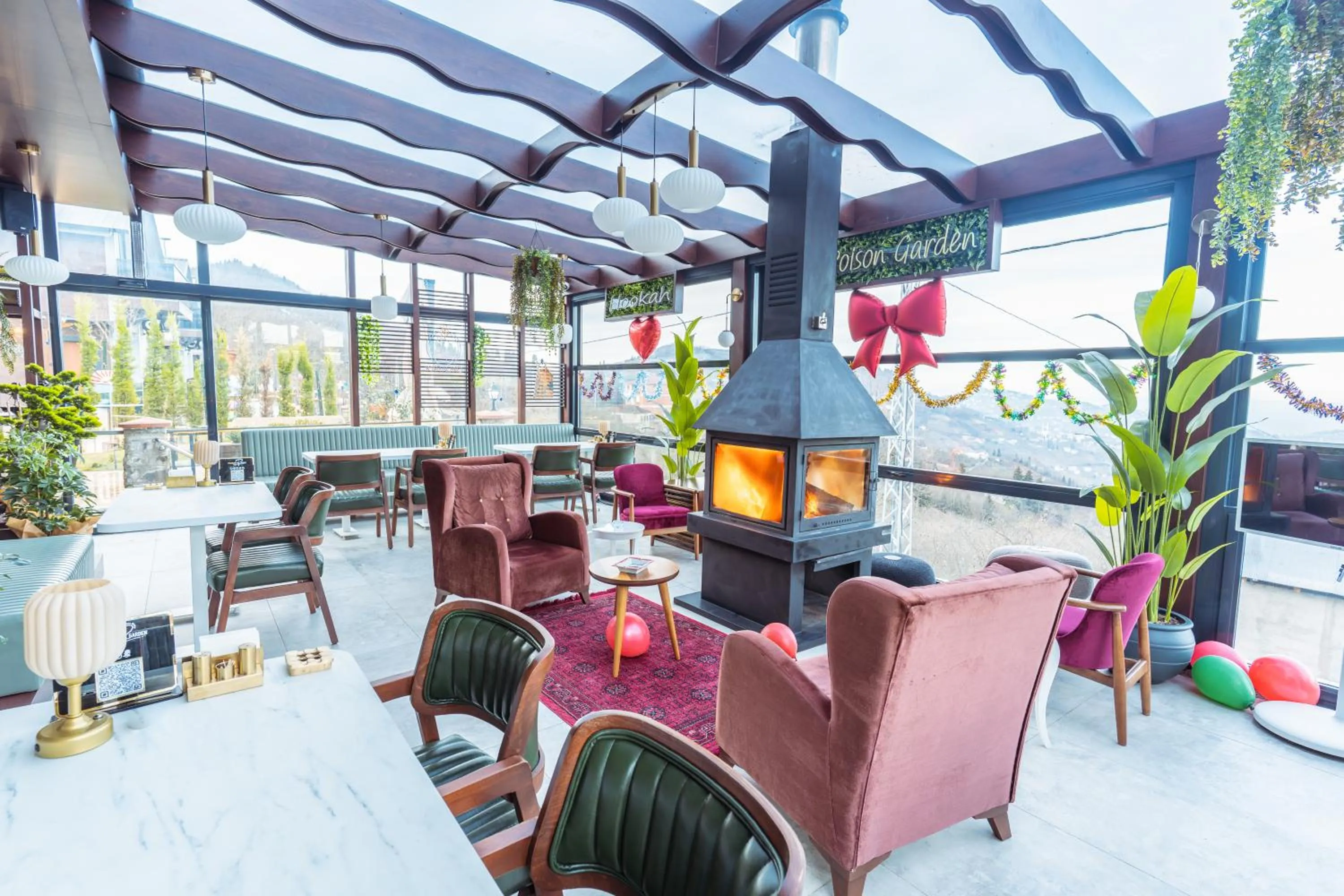 Restaurant/places to eat in POISON GARDEN SUİTE