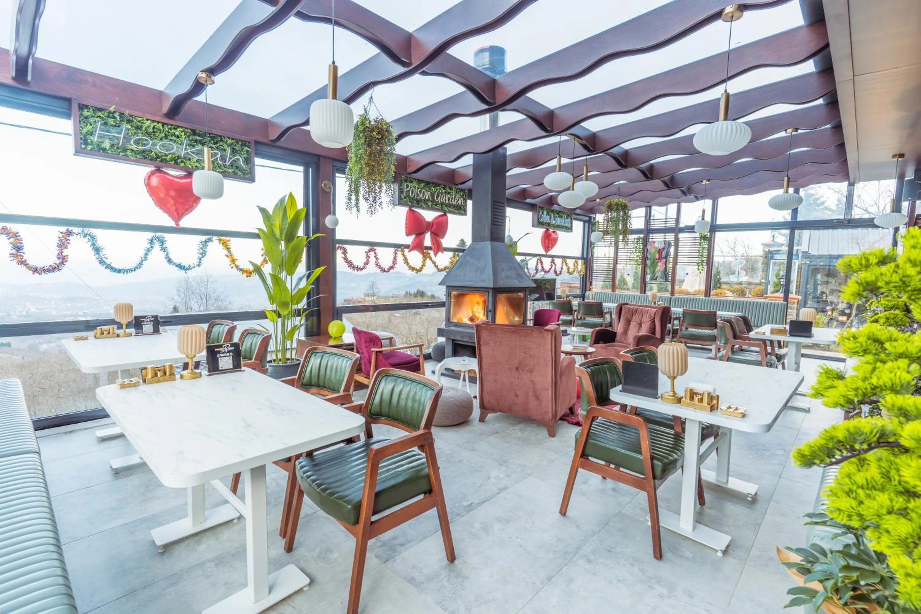 Food and drinks in POISON GARDEN SUİTE