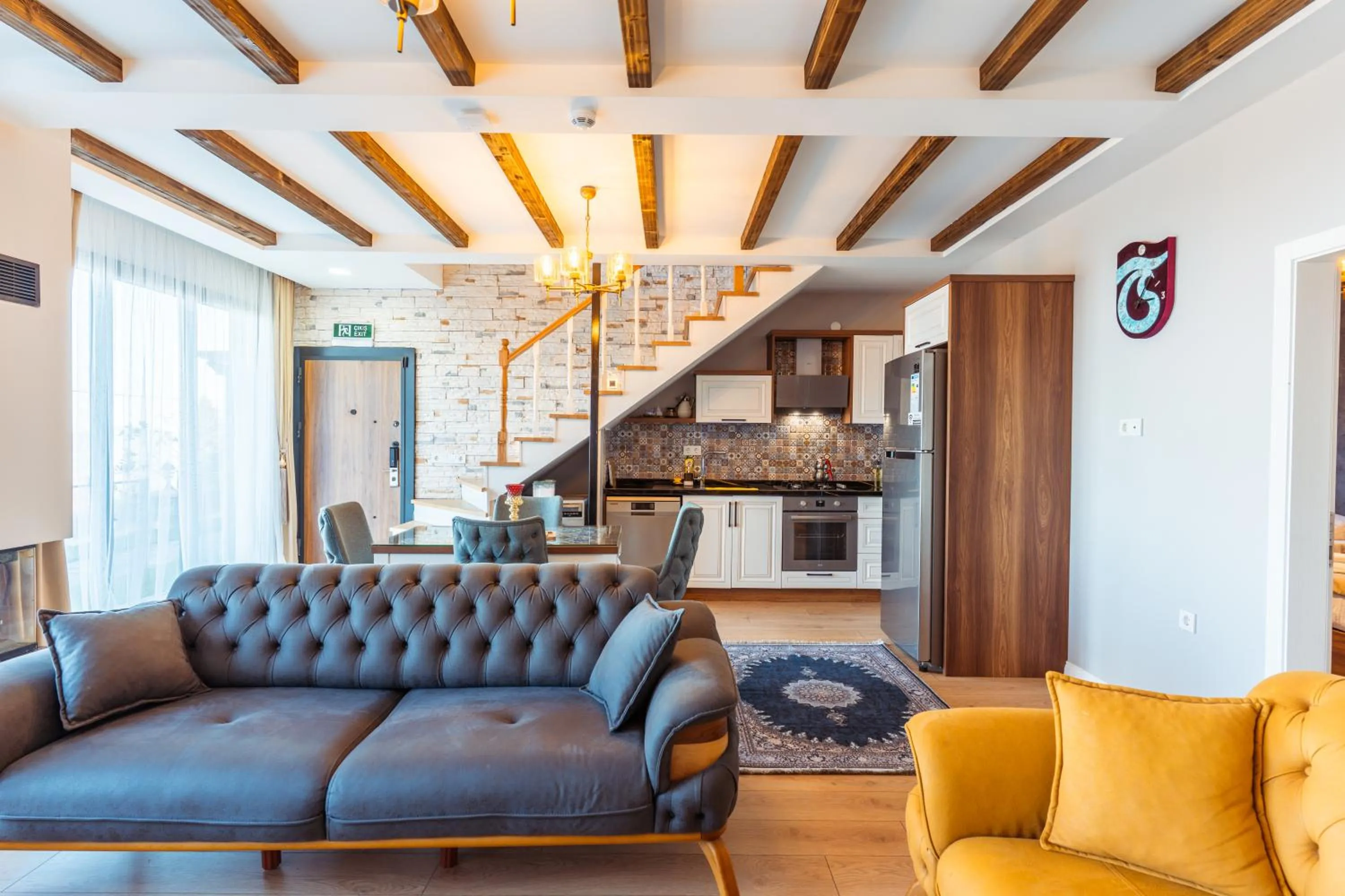 Kitchen or kitchenette in POISON GARDEN SUİTE