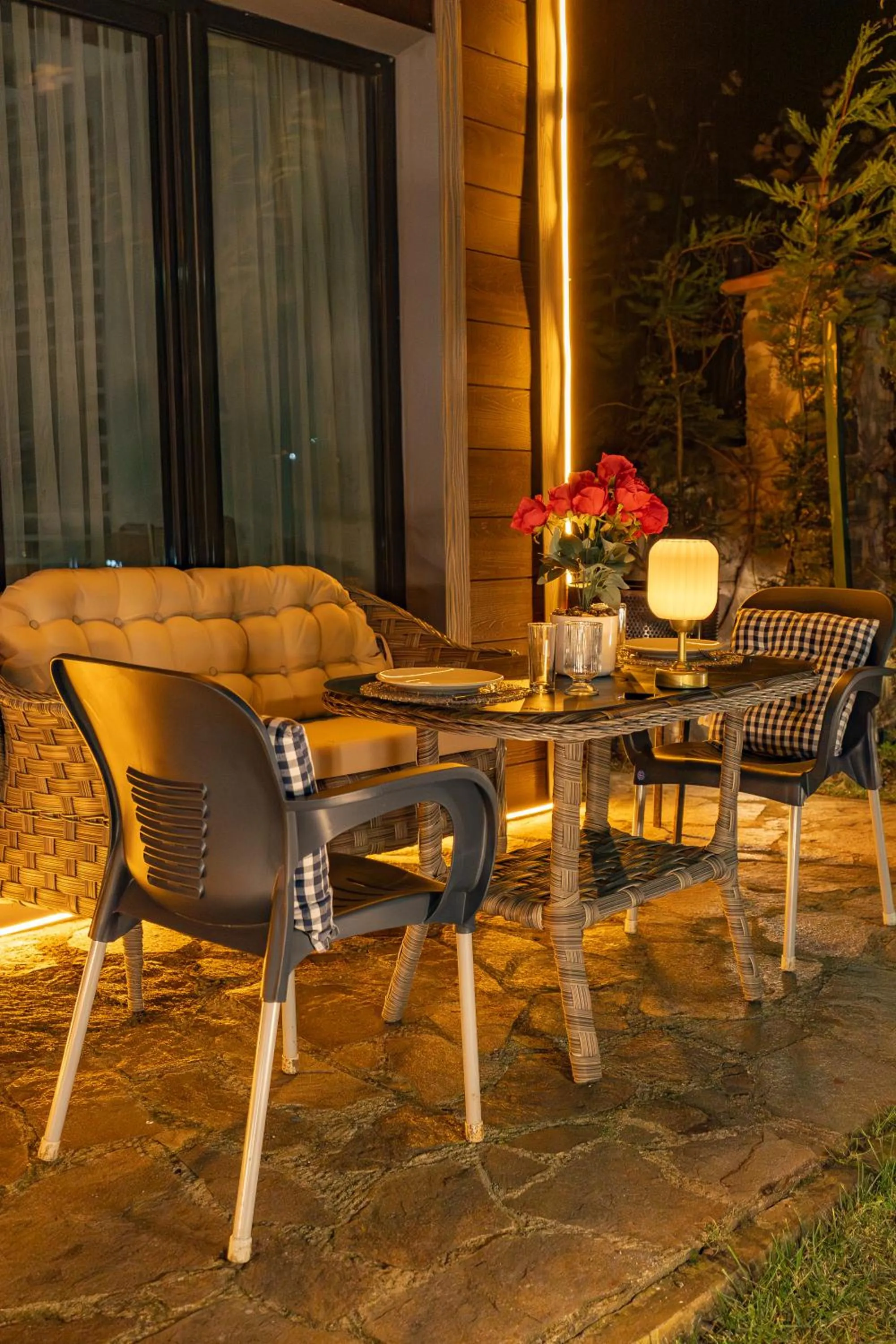 Patio in POISON GARDEN SUİTE