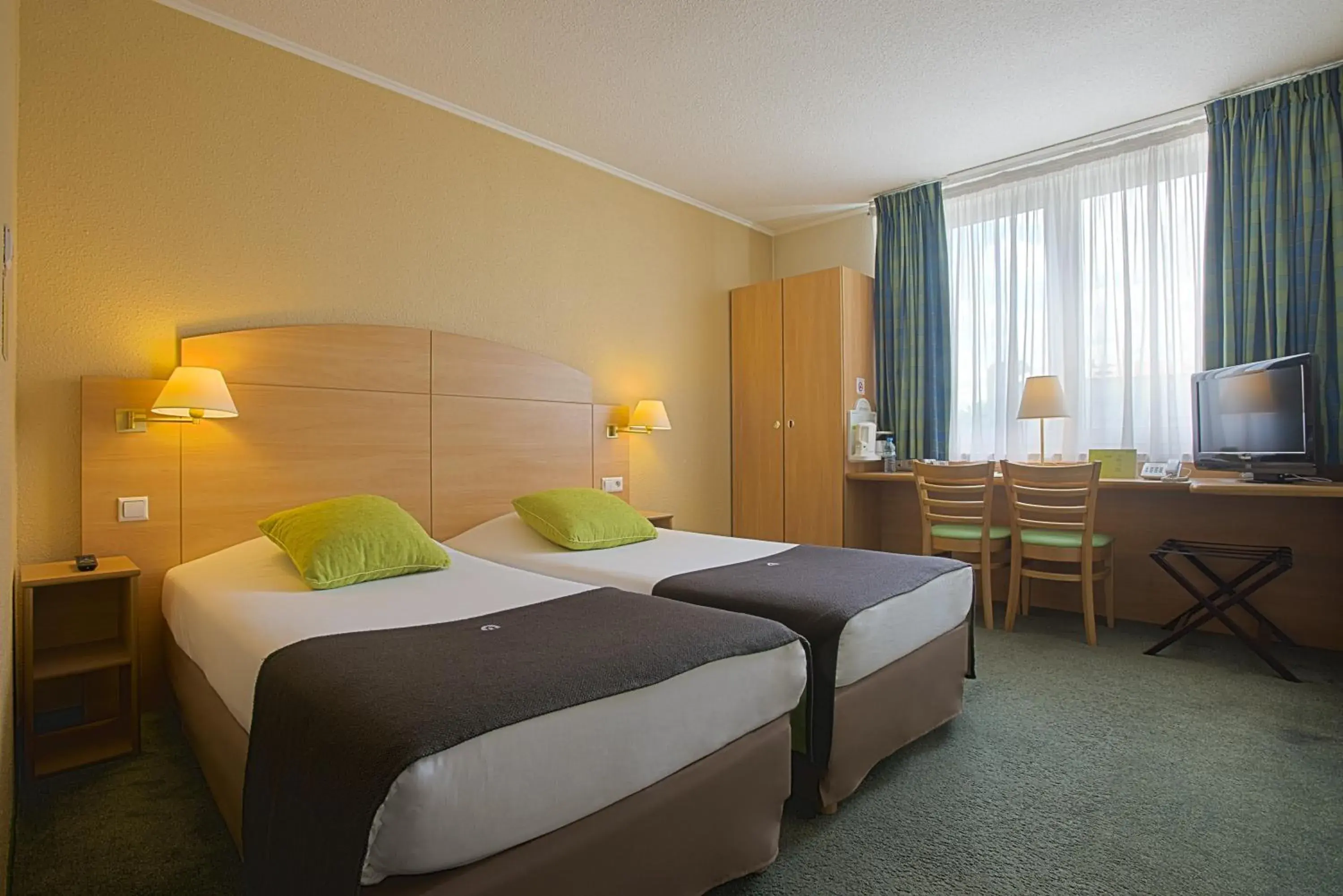 Photo of the whole room, Bed in Campanile Lublin Photo of the whole room, Bed in Campanile Lublin