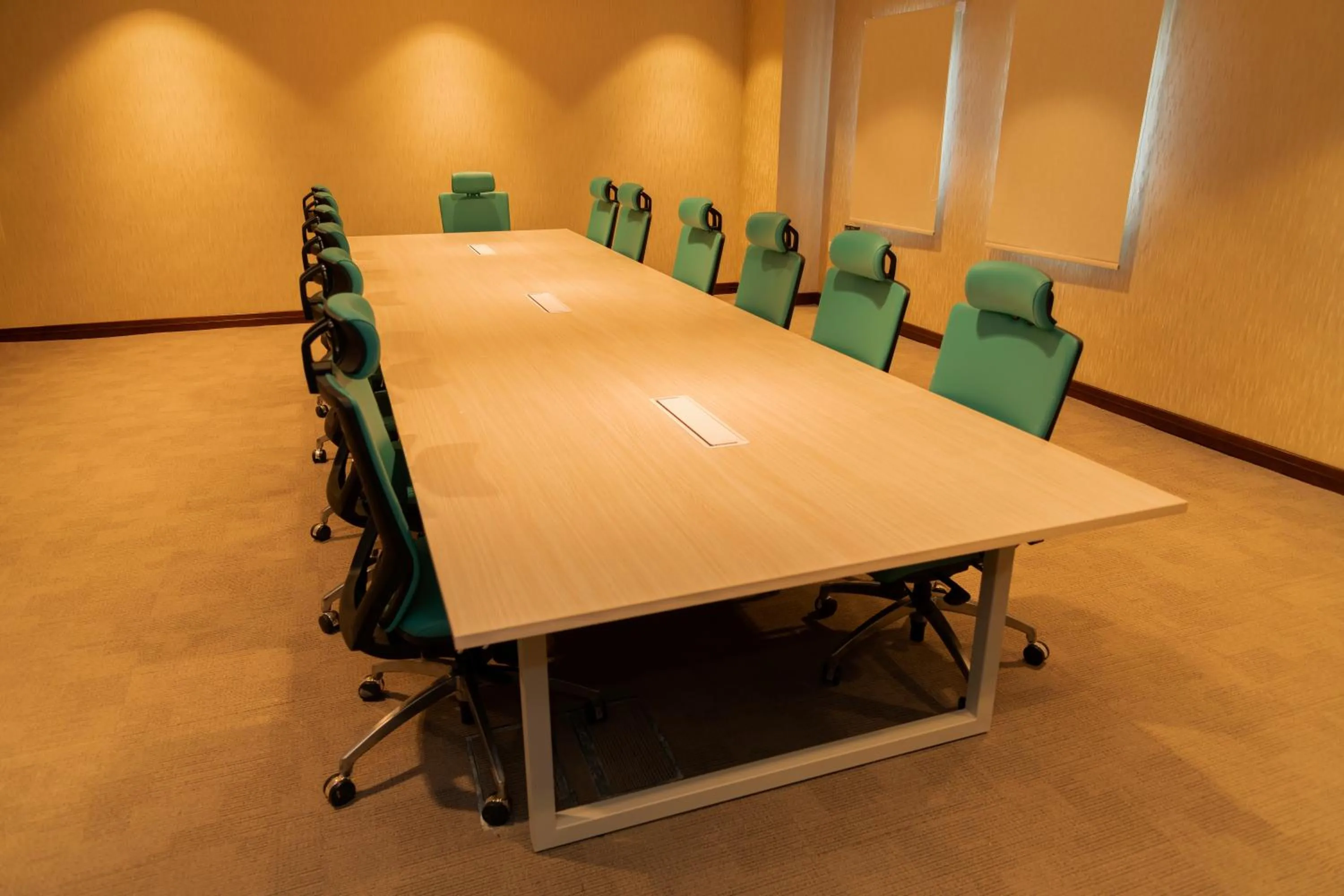 Meeting/conference room in Tulip Inn Majan Hotel and Suites Salalah