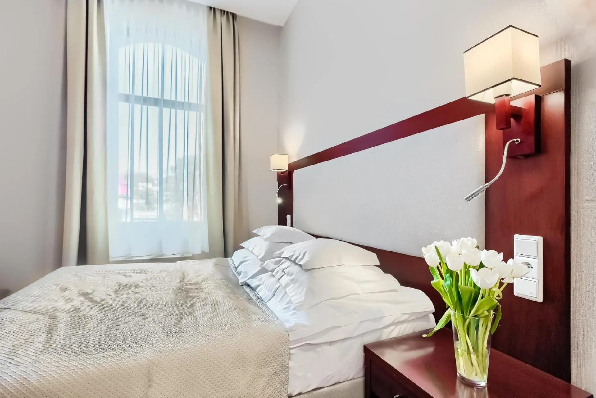 Photo of the whole room, Bed in Hotel Atrium