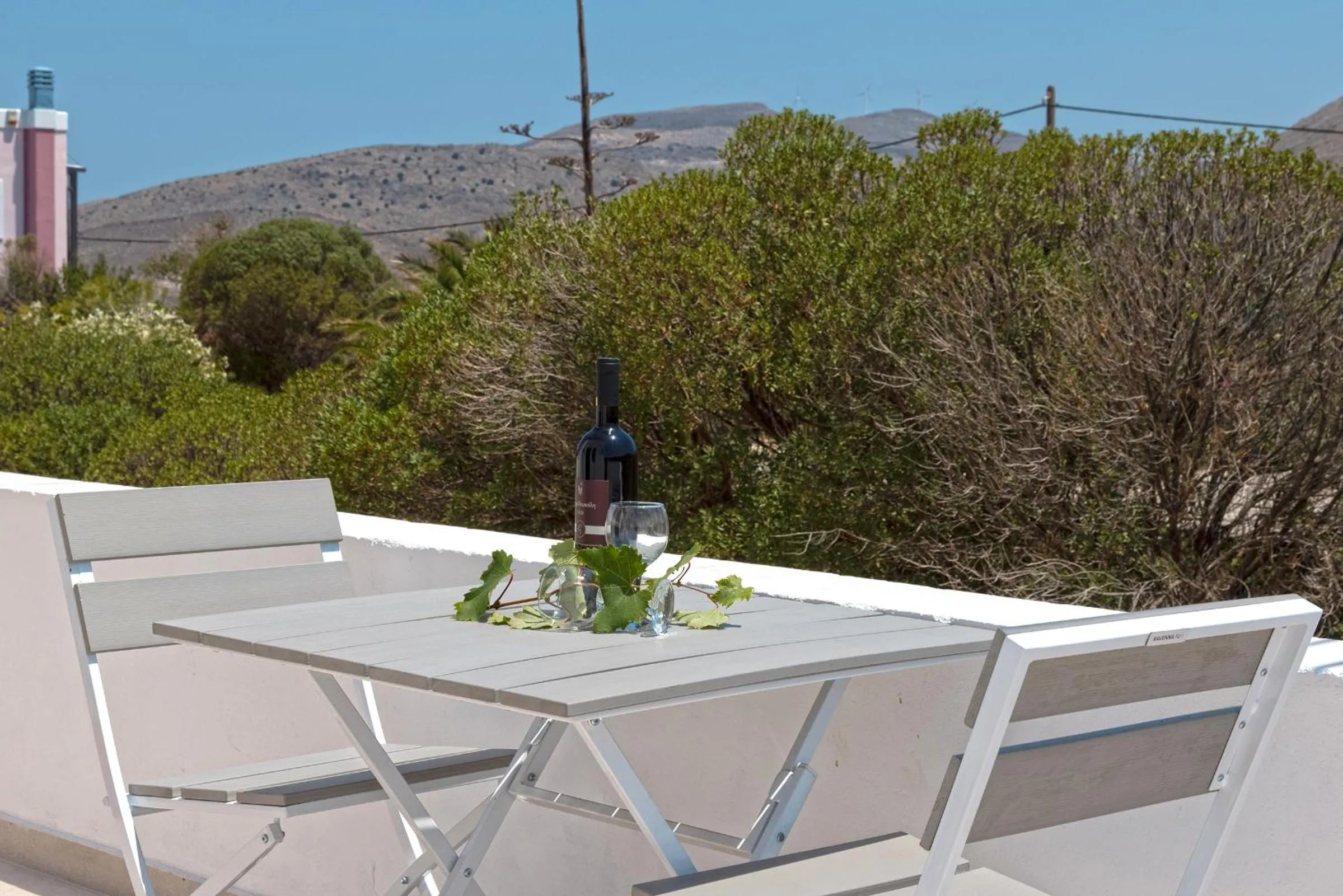 Chrysonisos Suites with Sunset & Seaviews near Kini