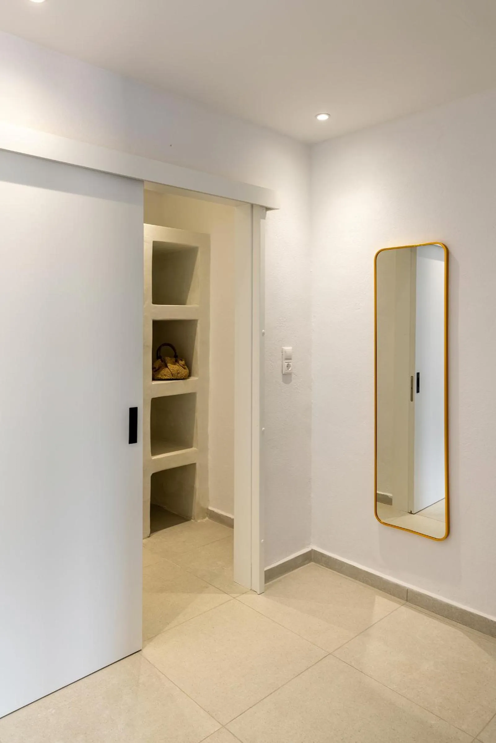Chrysonisos Suites with Sunset & Seaviews near Kini