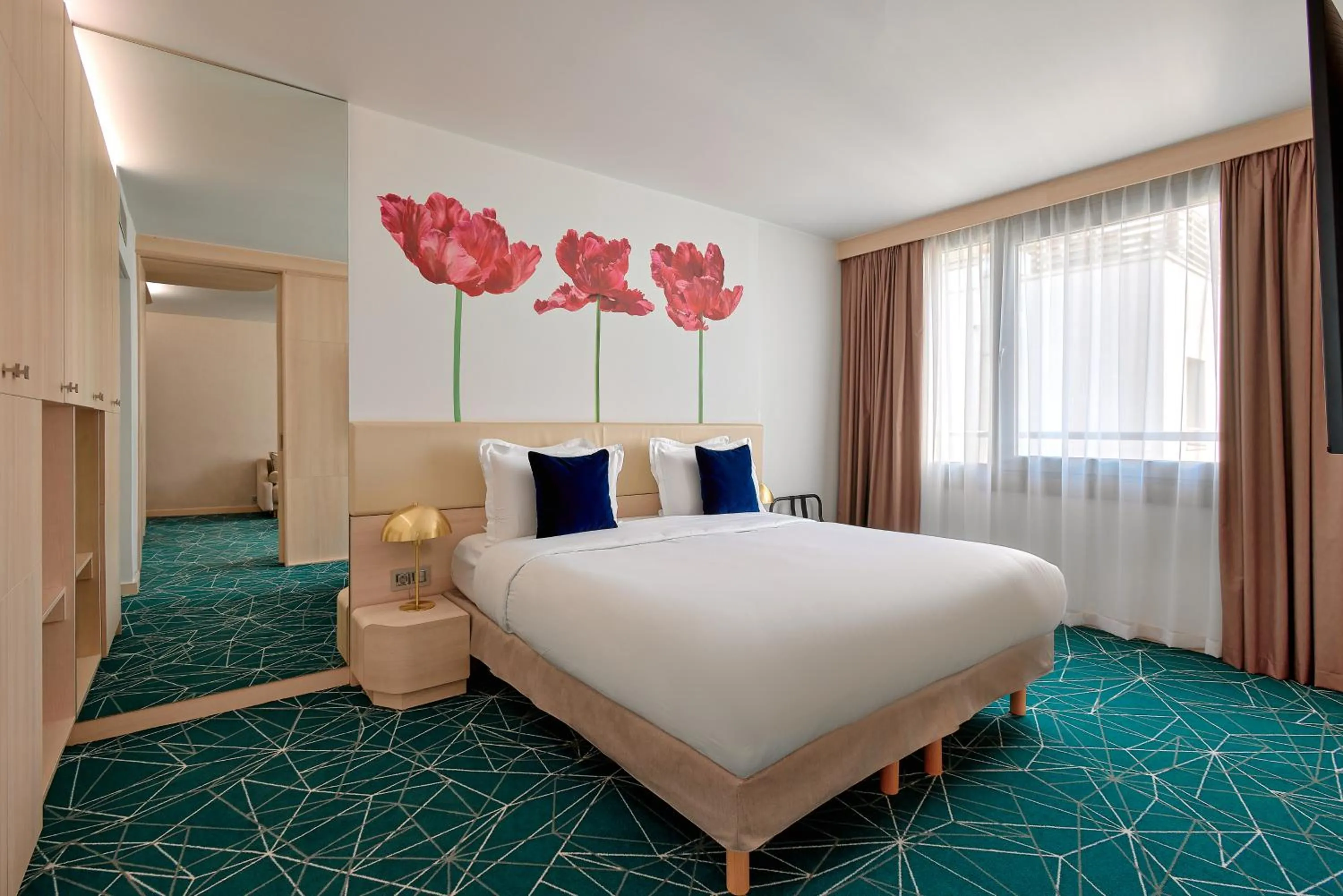 Bed in Golden Tulip Warszawa Centrum