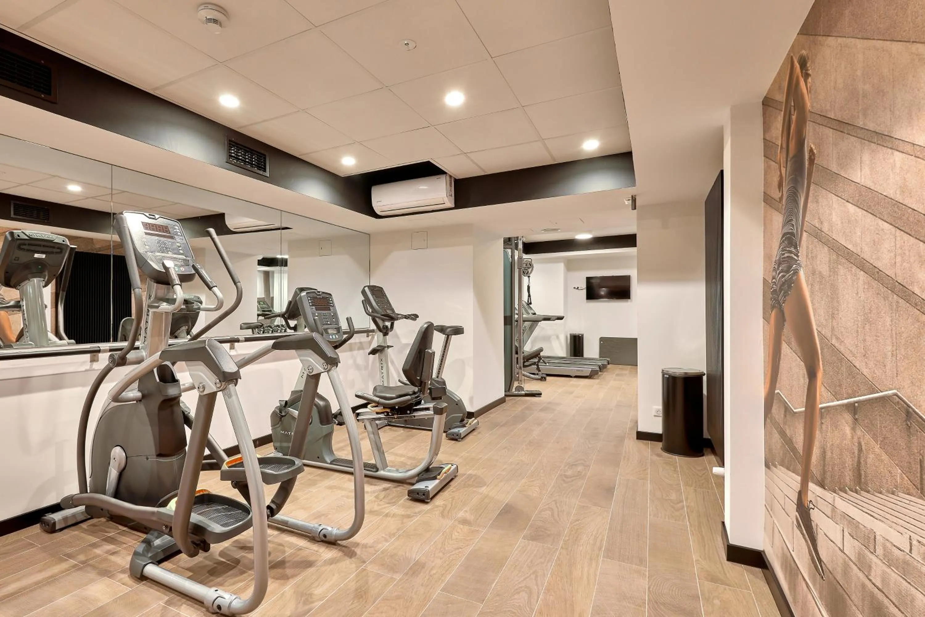 Fitness centre/facilities in Golden Tulip Warszawa Centrum