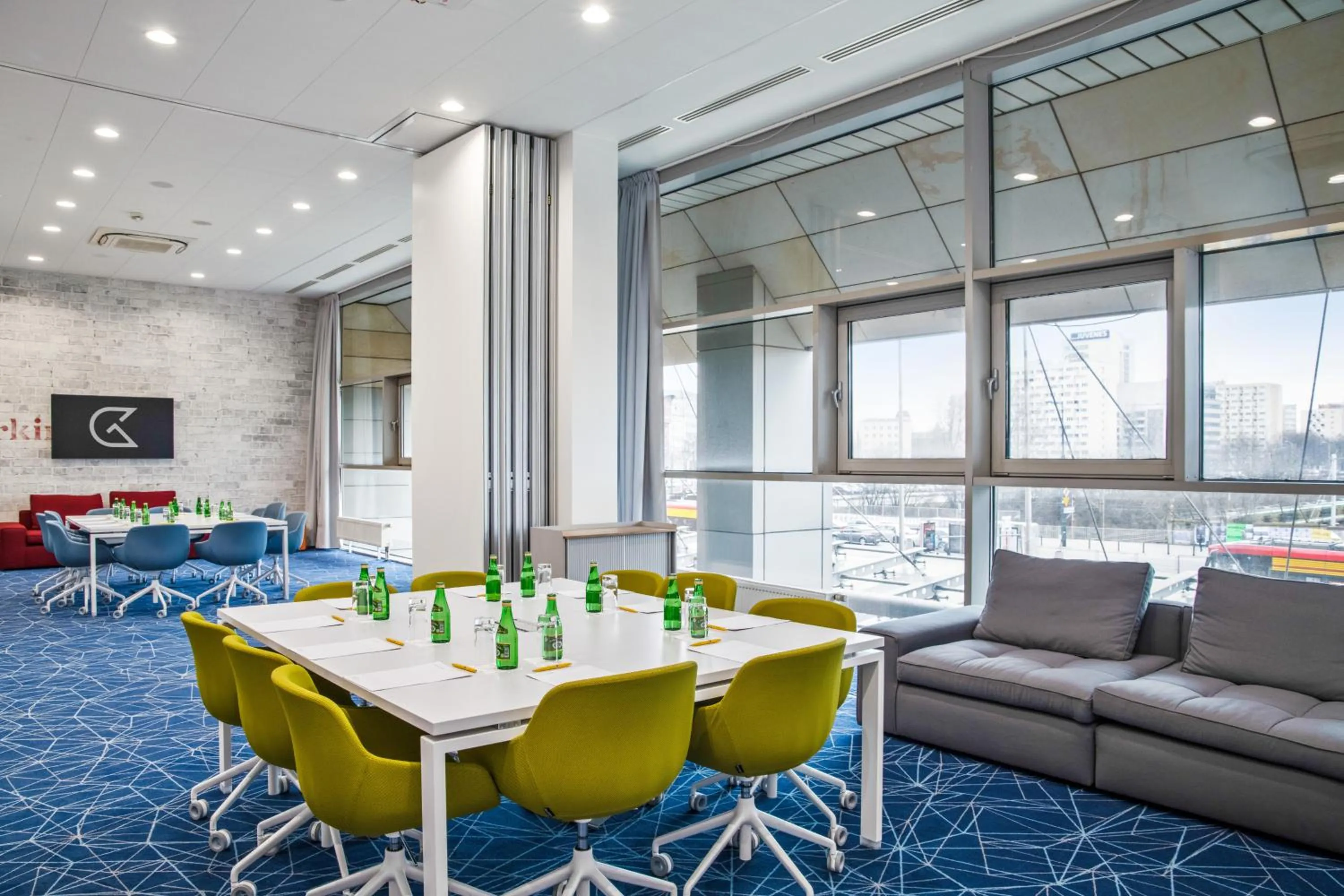 Lobby or reception in Golden Tulip Warszawa Centrum