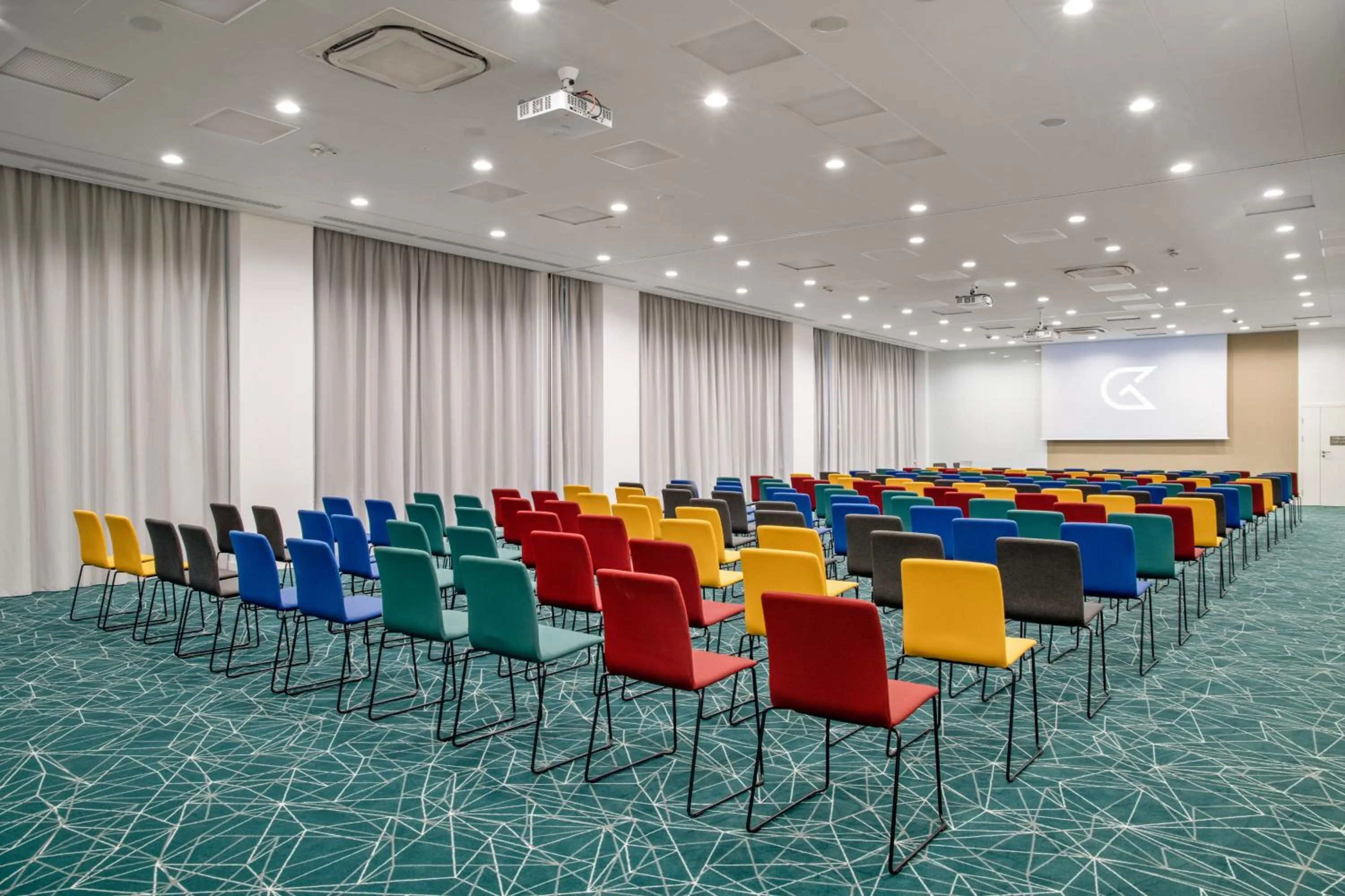 Meeting/conference room in Golden Tulip Warszawa Centrum