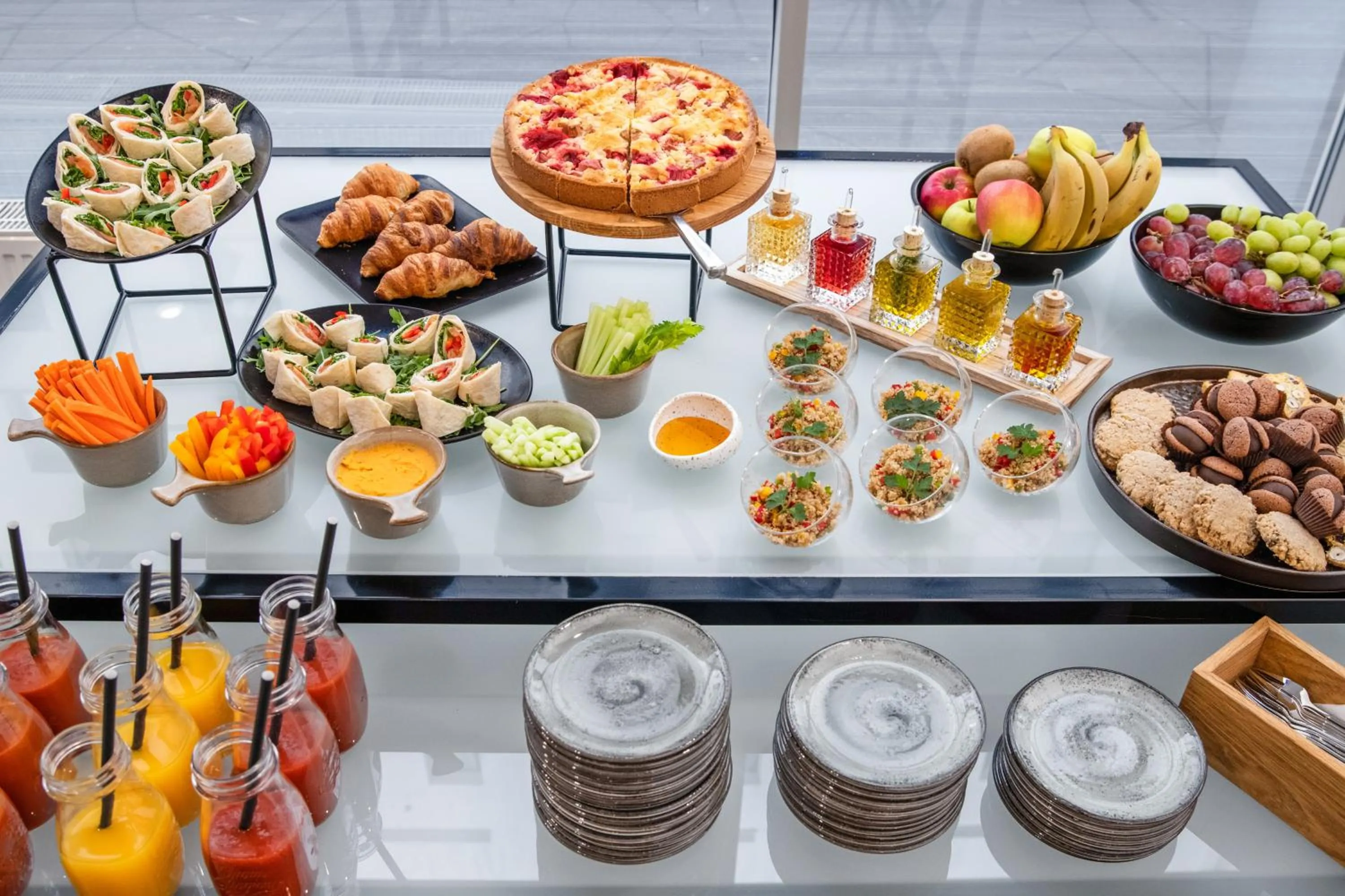 Restaurant/places to eat in Golden Tulip Warszawa Centrum