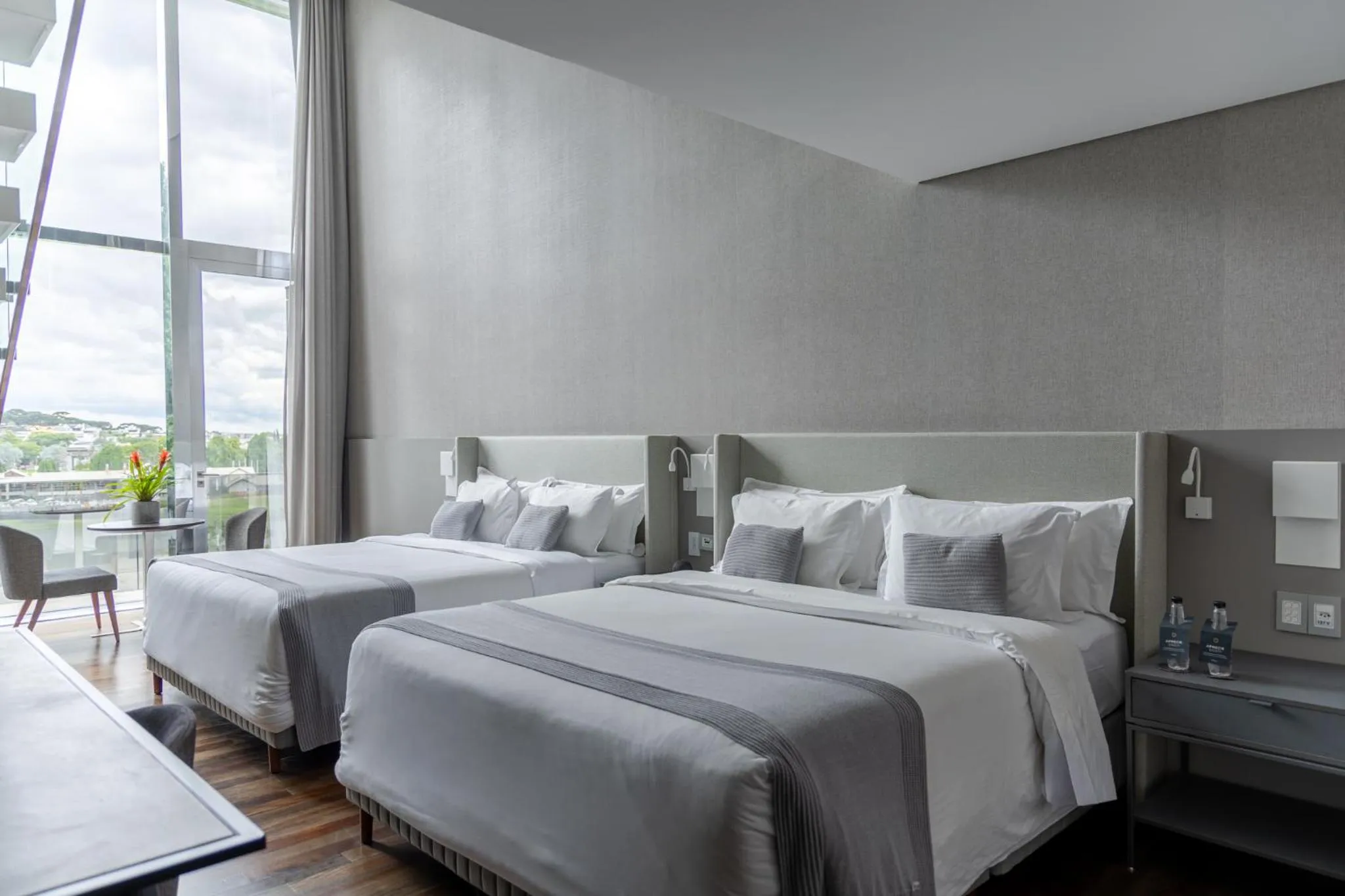 Bed in Suryaa Hotel Pinhais, Curio Collection by Hilton