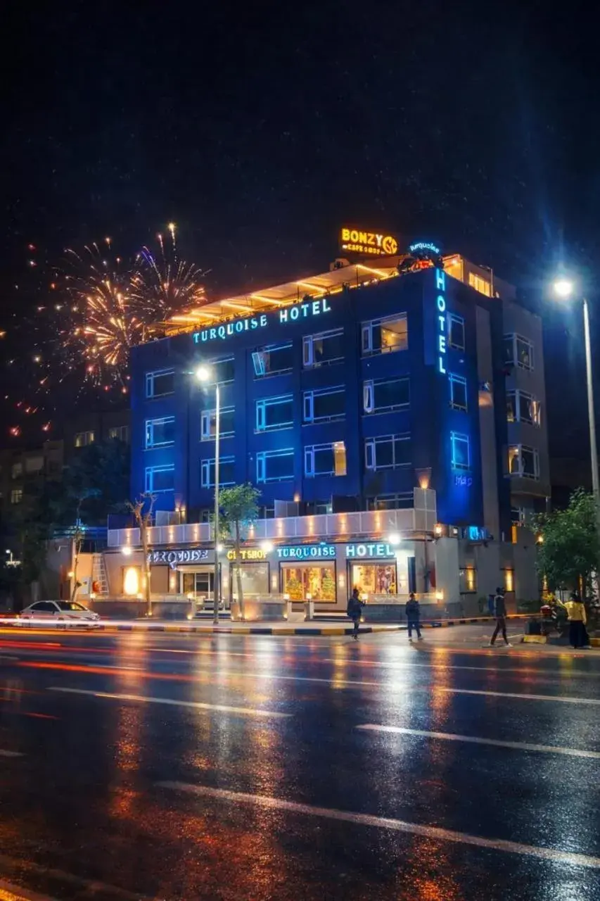 Property building in Turquoise Pyramids & Grand Egyptian museum view Hotel Property building in Turquoise Pyramids & Grand Egyptian museum view Hotel