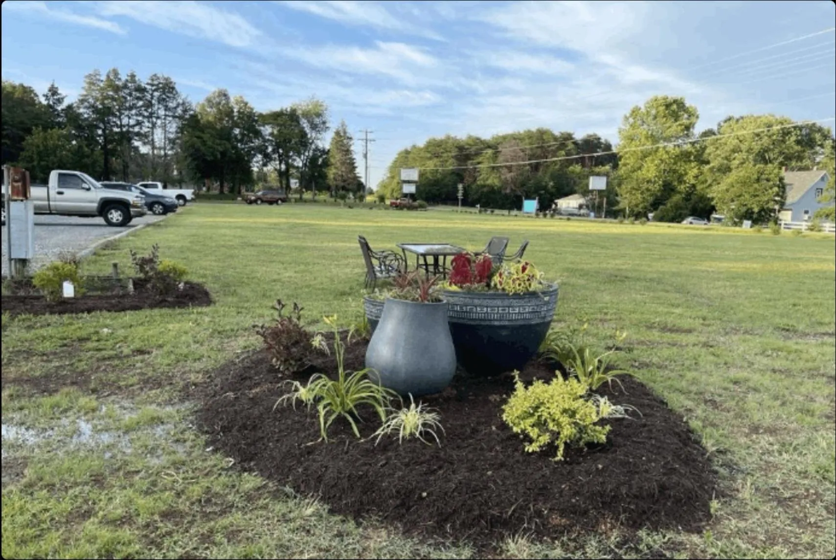 Property building in Hotel Lake Anna