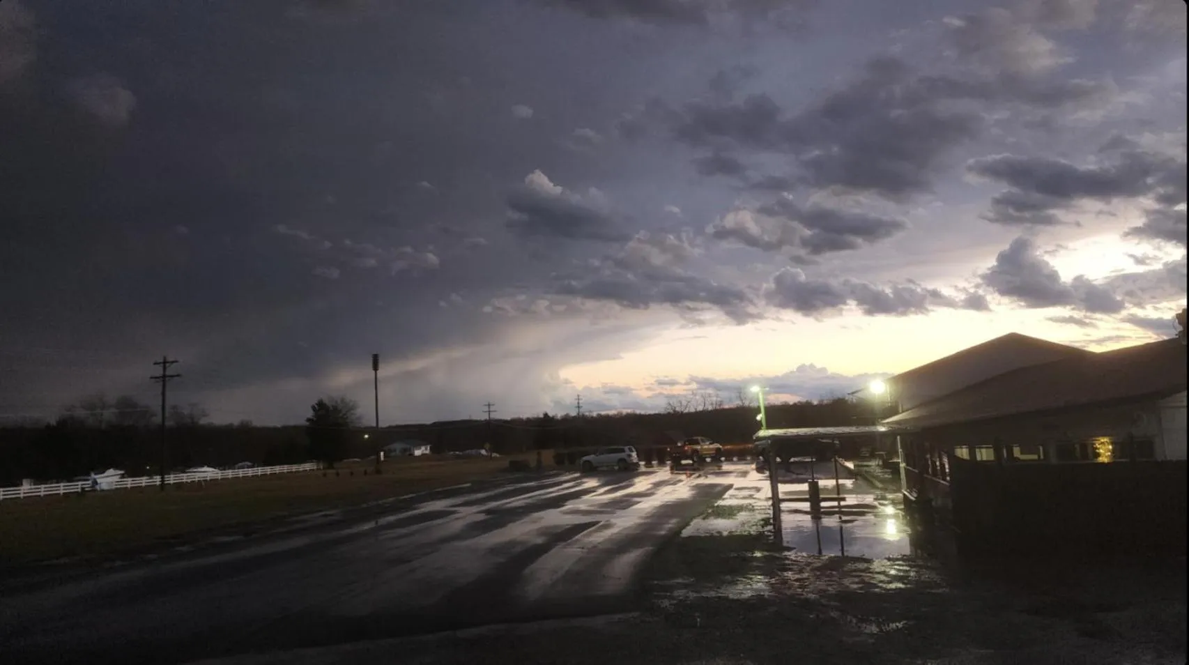 Property building in Hotel Lake Anna