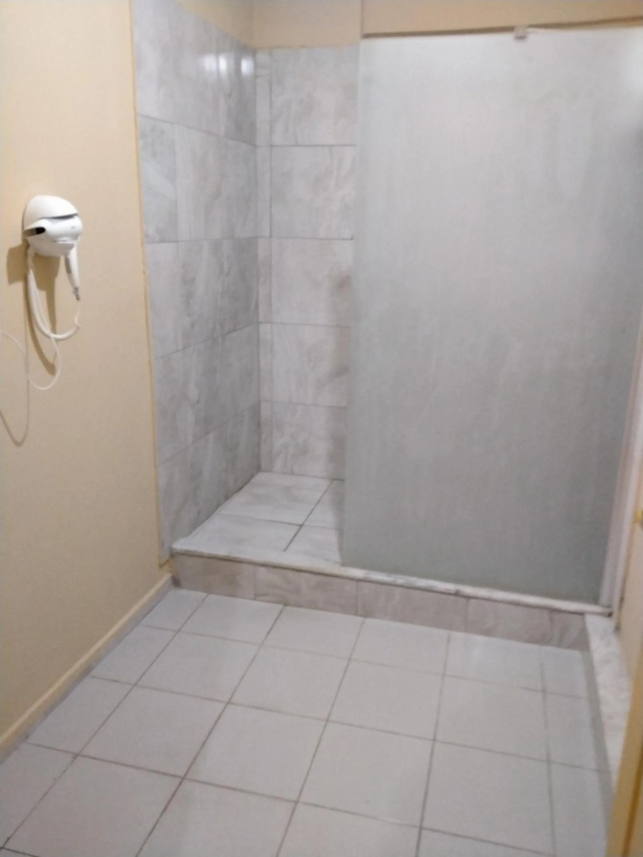 Bathroom in City House Hotel