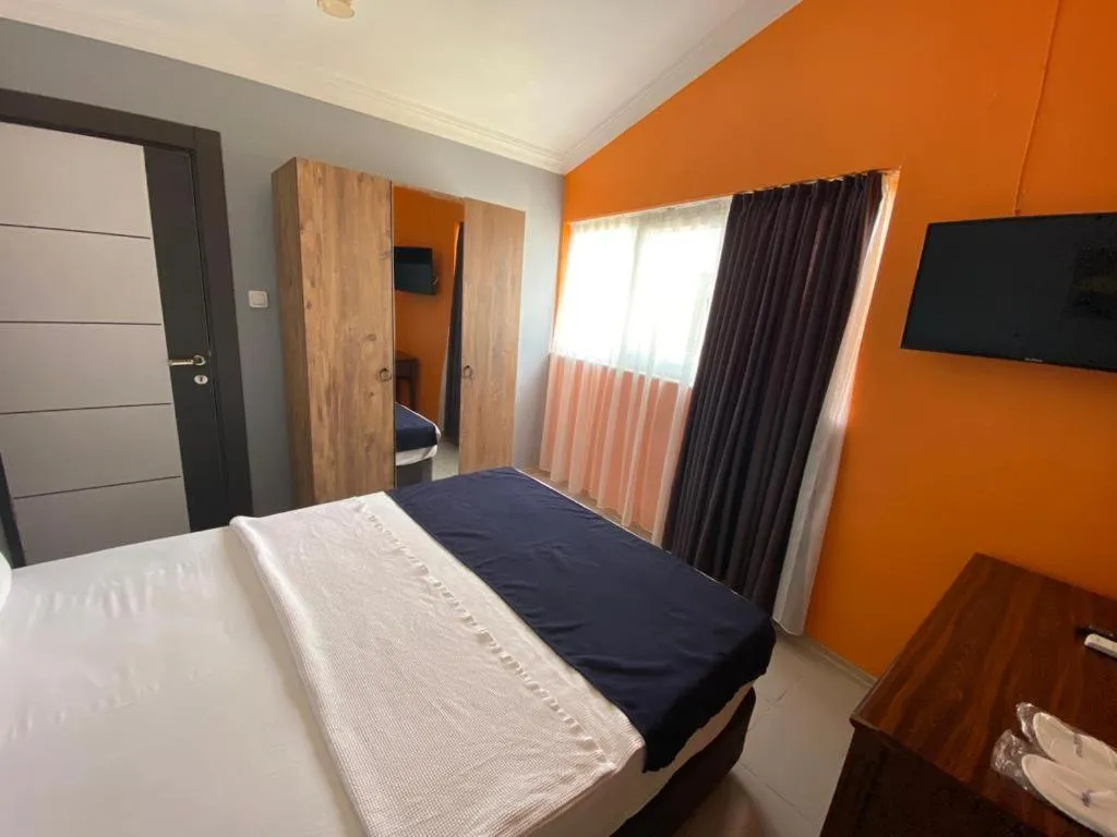 Photo of the whole room, Bed in City House Hotel