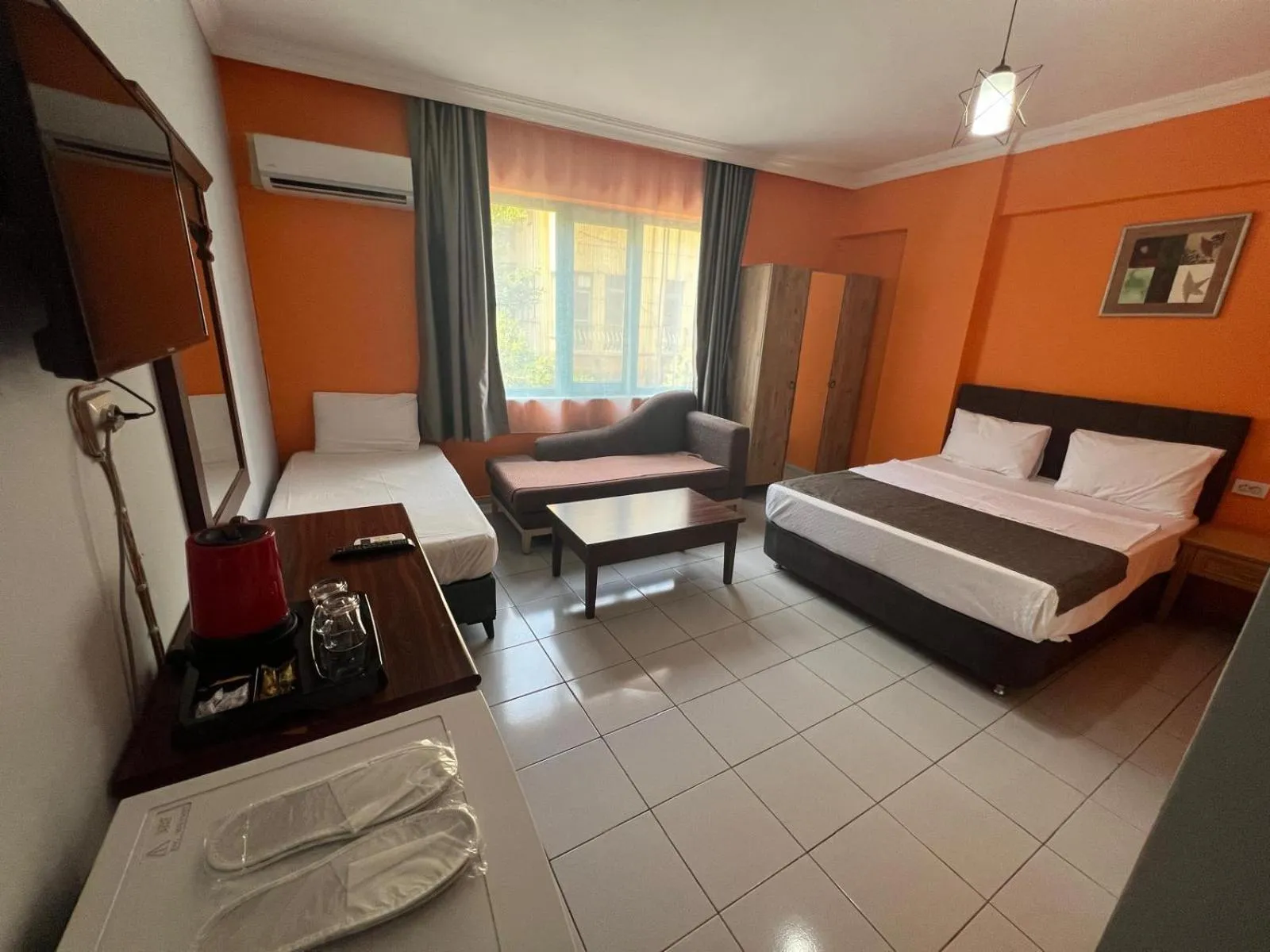 Bed in City House Hotel