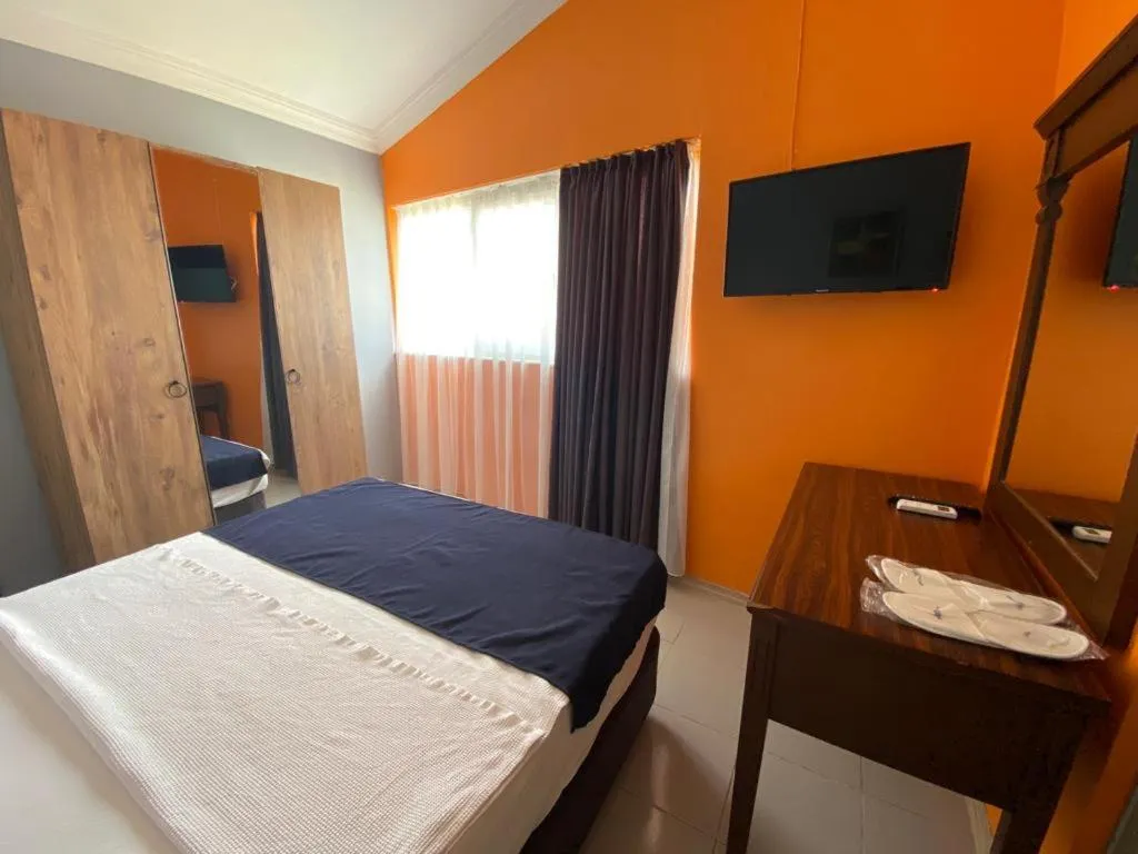 Photo of the whole room, Bed in City House Hotel